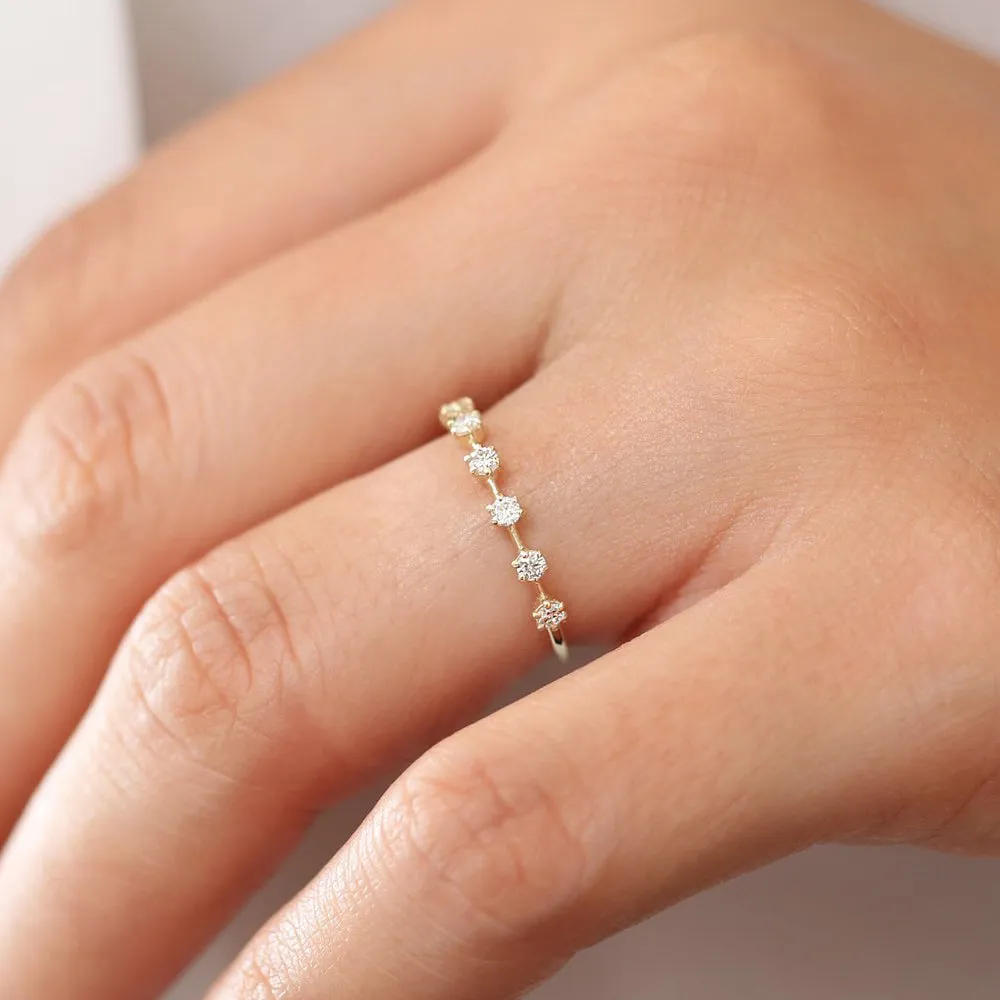 14K Gold 7 Stone Round Diamond Wedding Ring