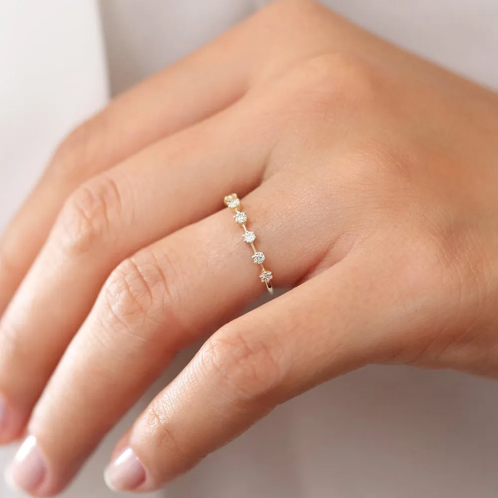 14K Gold 7 Stone Round Diamond Wedding Ring