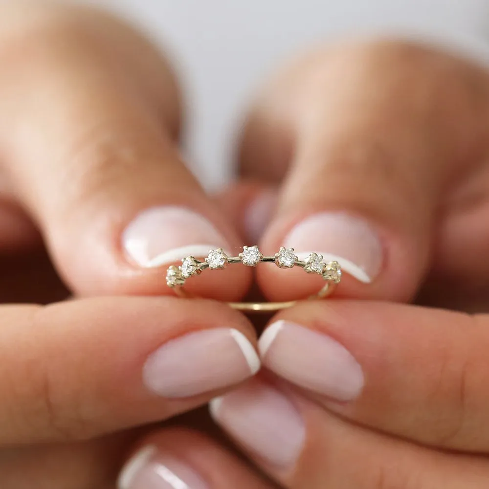 14K Gold 7 Stone Round Diamond Wedding Ring