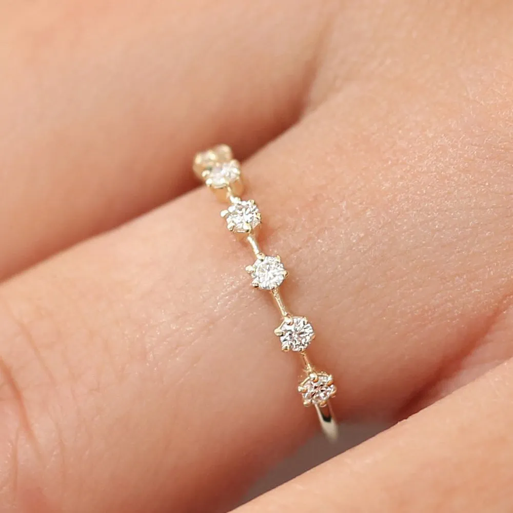 14K Gold 7 Stone Round Diamond Wedding Ring