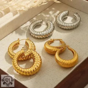 18K Gold Twisted Round Fashion Earrings