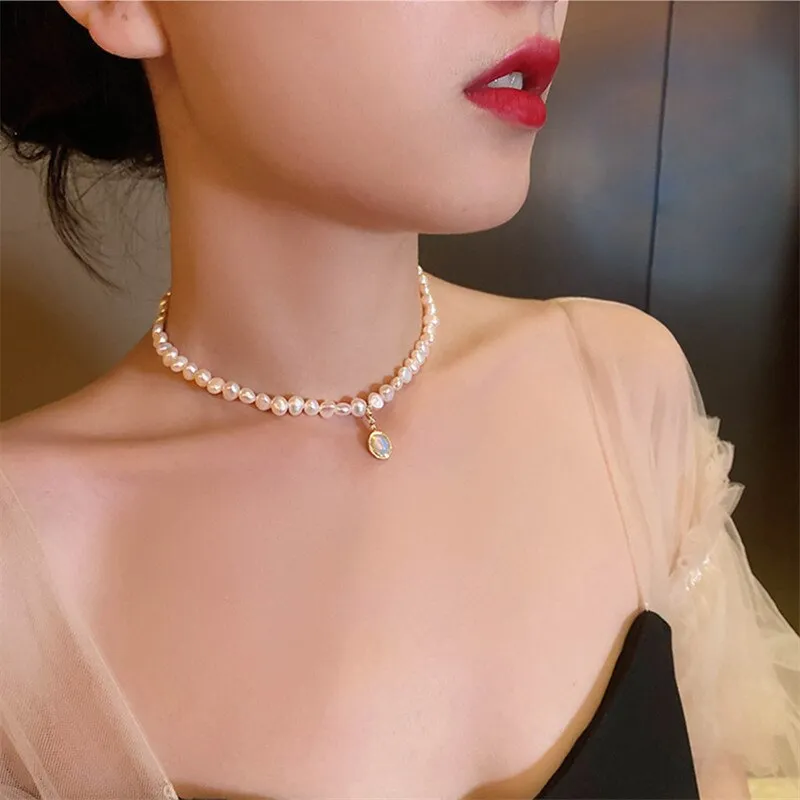 2022 New Trend retro Baroque Freshwater Natural Pearl Moonstone Pendant Necklace For Women's Exquisite Party Jewelry Gifts