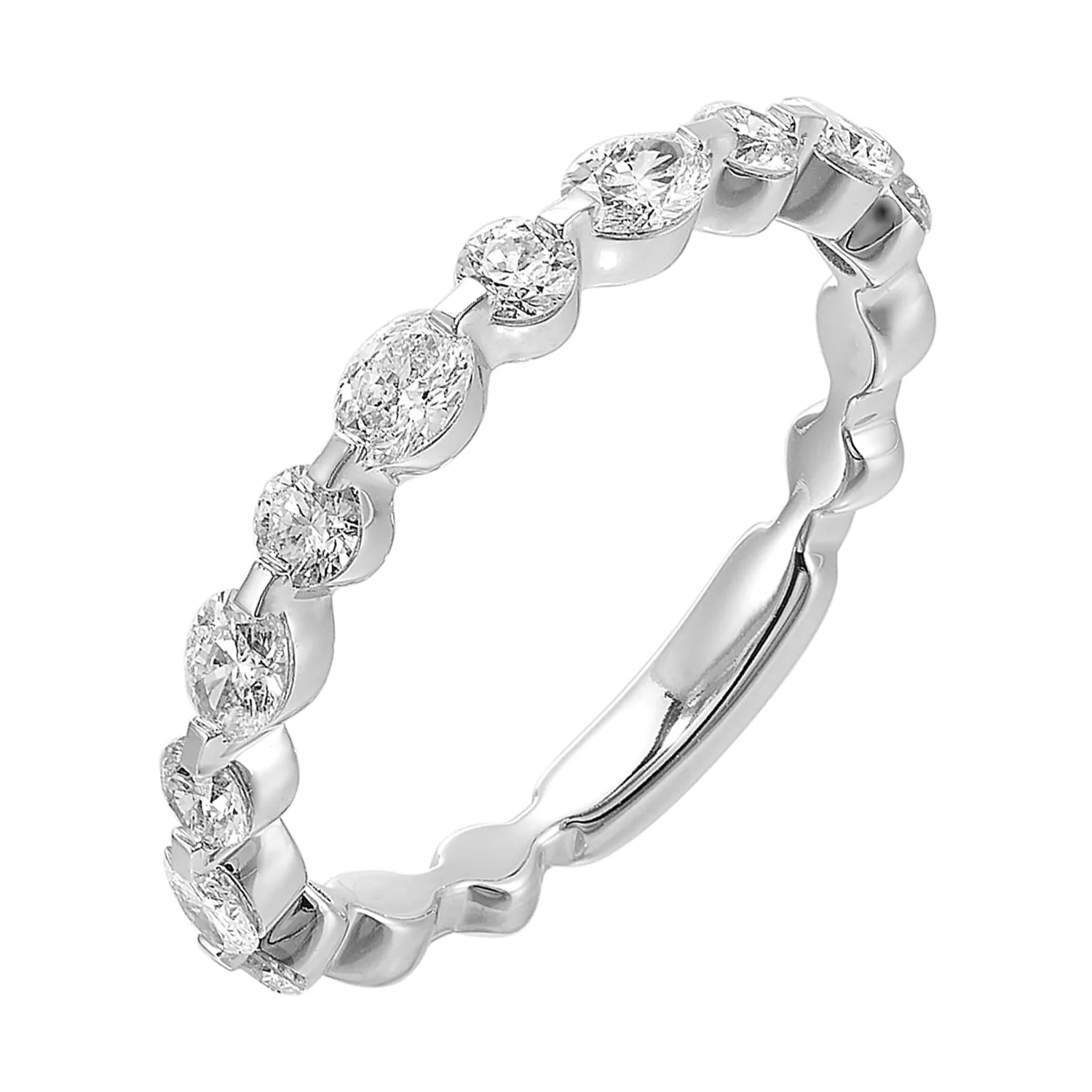 Alternating round and marquise diamonds create an alluring pattern across the top of this chic band.