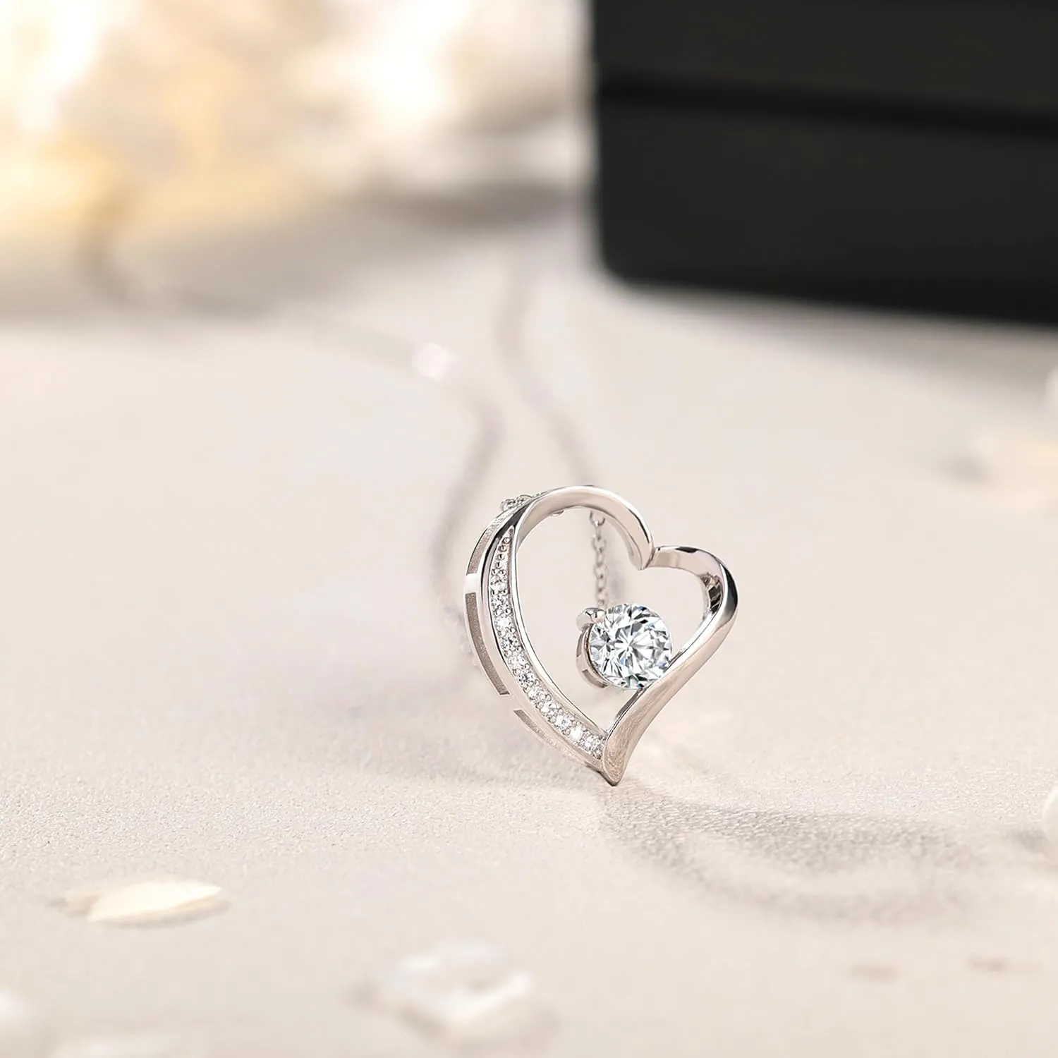 AOEDEJ Sterling Silver Heart Necklace for Women Sterling Silver Necklace Women Love Necklace for Girlfriend Heart Pendant Necklace for Mom