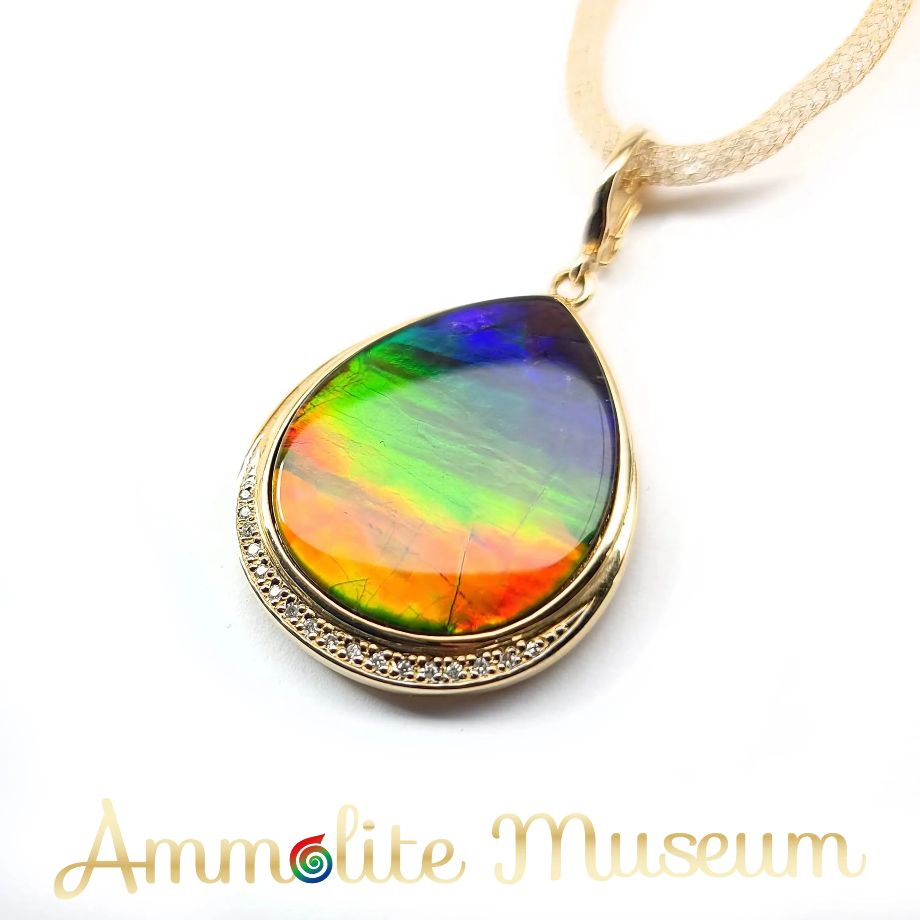 AURORA 14K Gold Classic Pear-shaped Ammolite Pendant