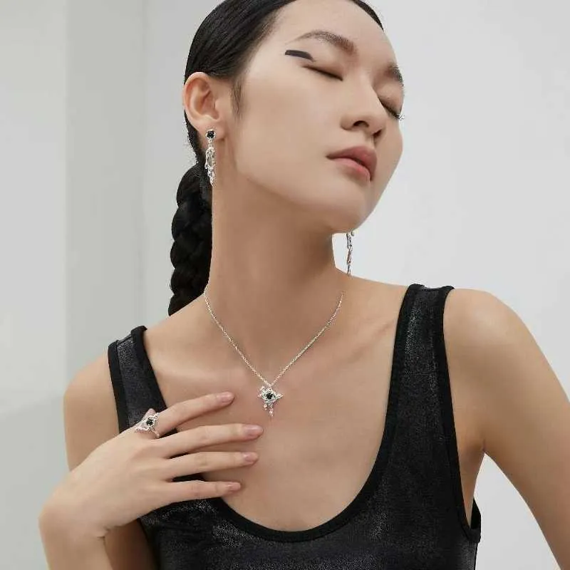 Black Agate Necklace in Sterling Silver