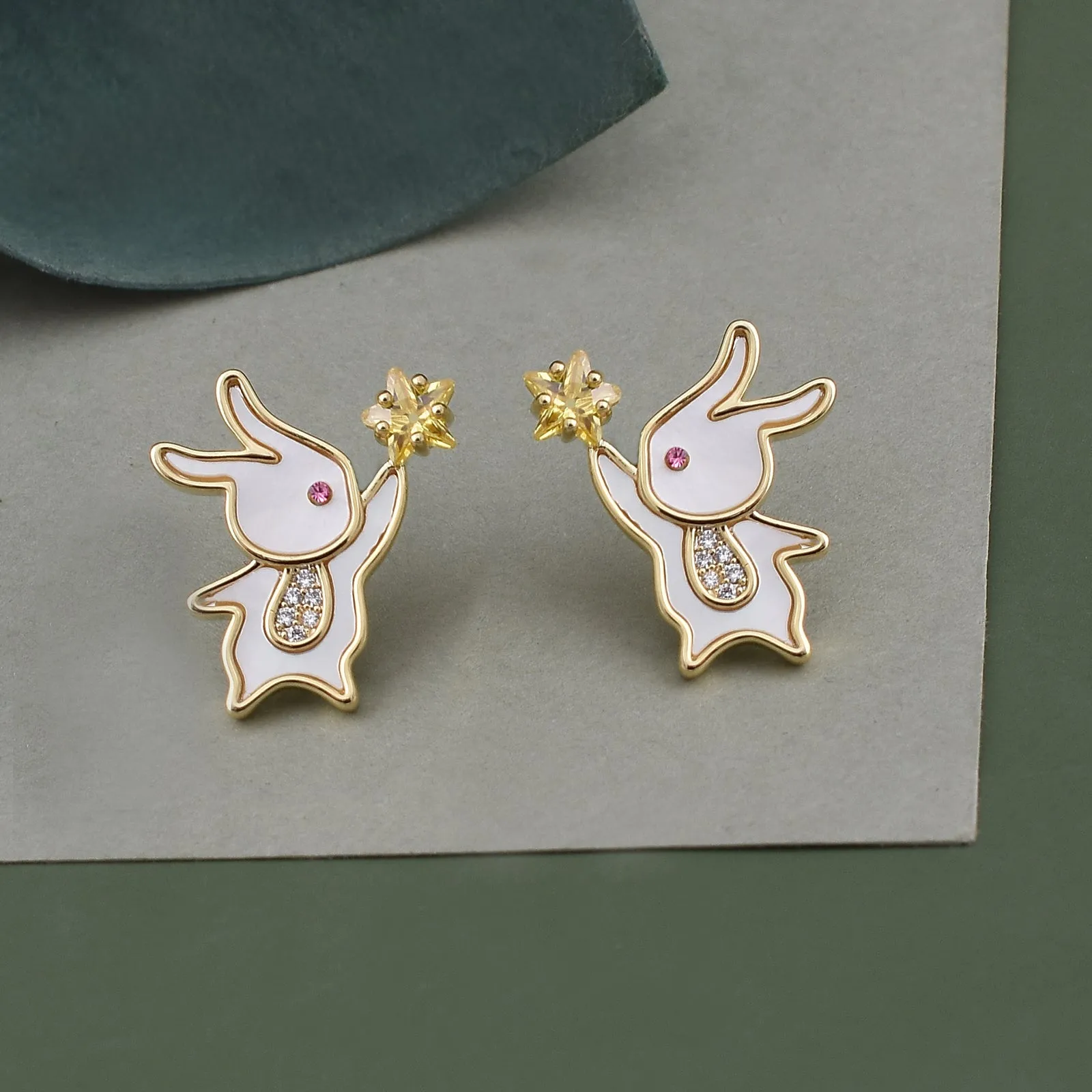Bunny Fashionable Small American Diamond Stud Earrings