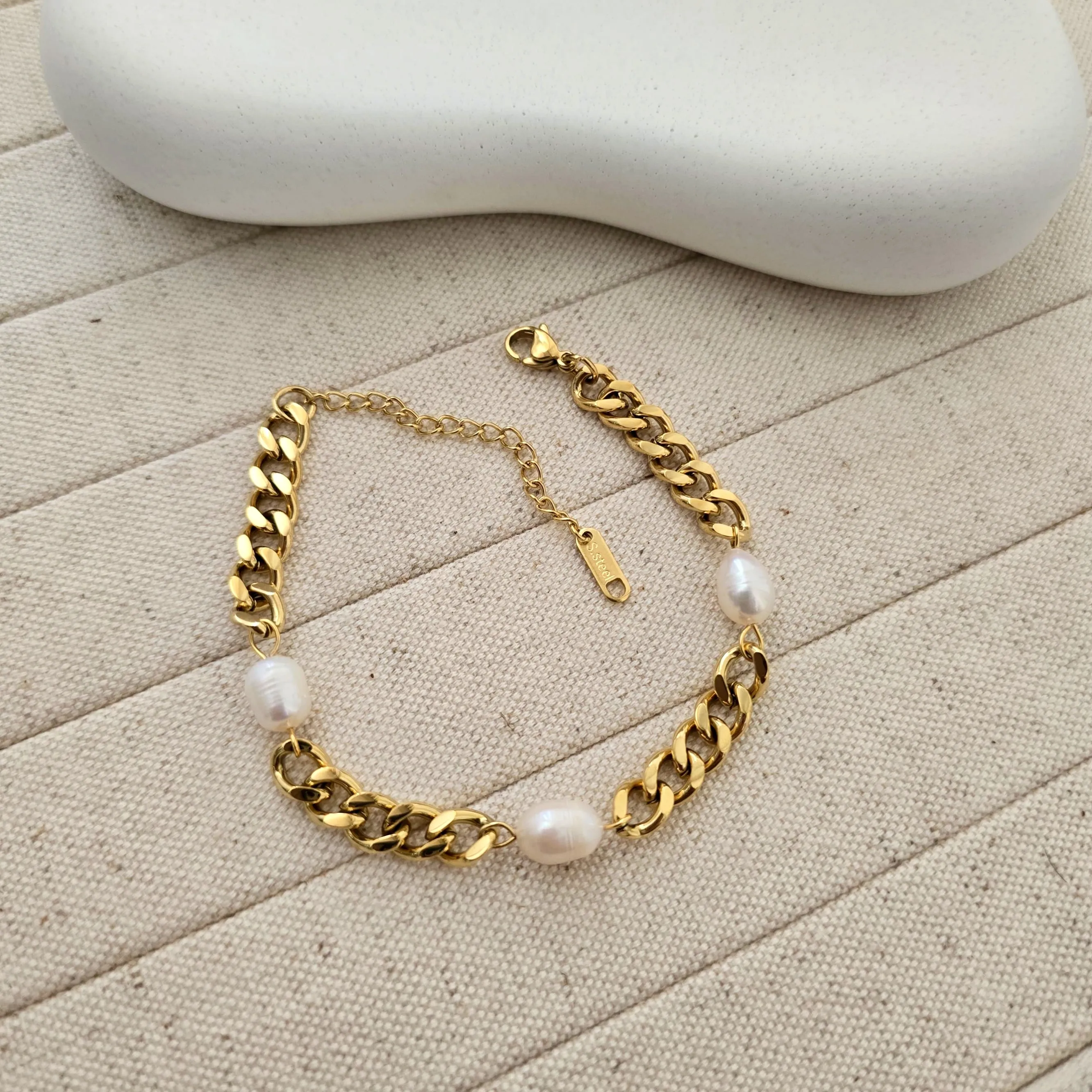Coco Pearl Chain Bracelet