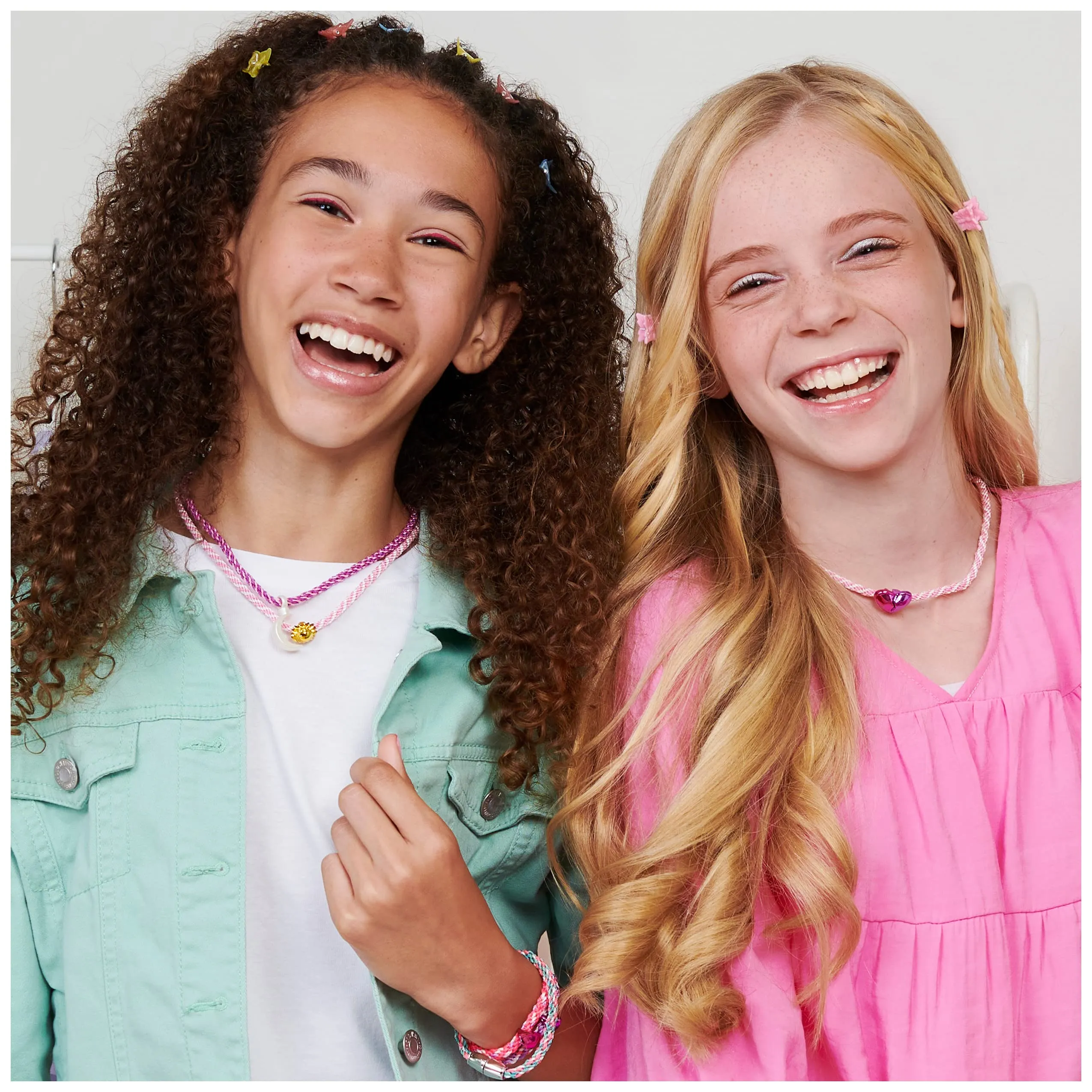 Cool Maker Friendship Bracelet & Necklace Kit