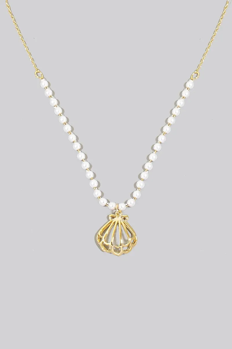 Dainty shell necklace