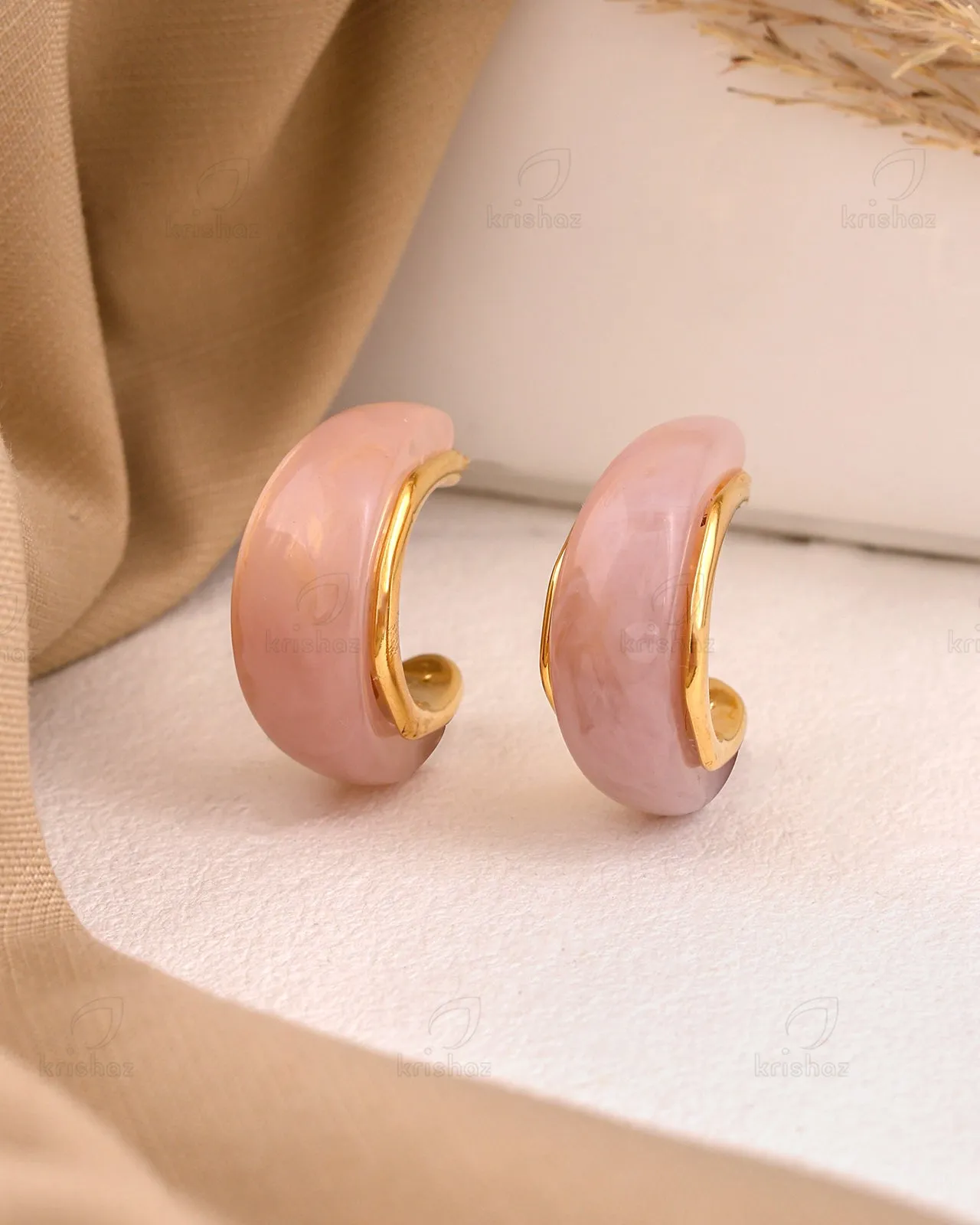 Darcey Fashionable Studs