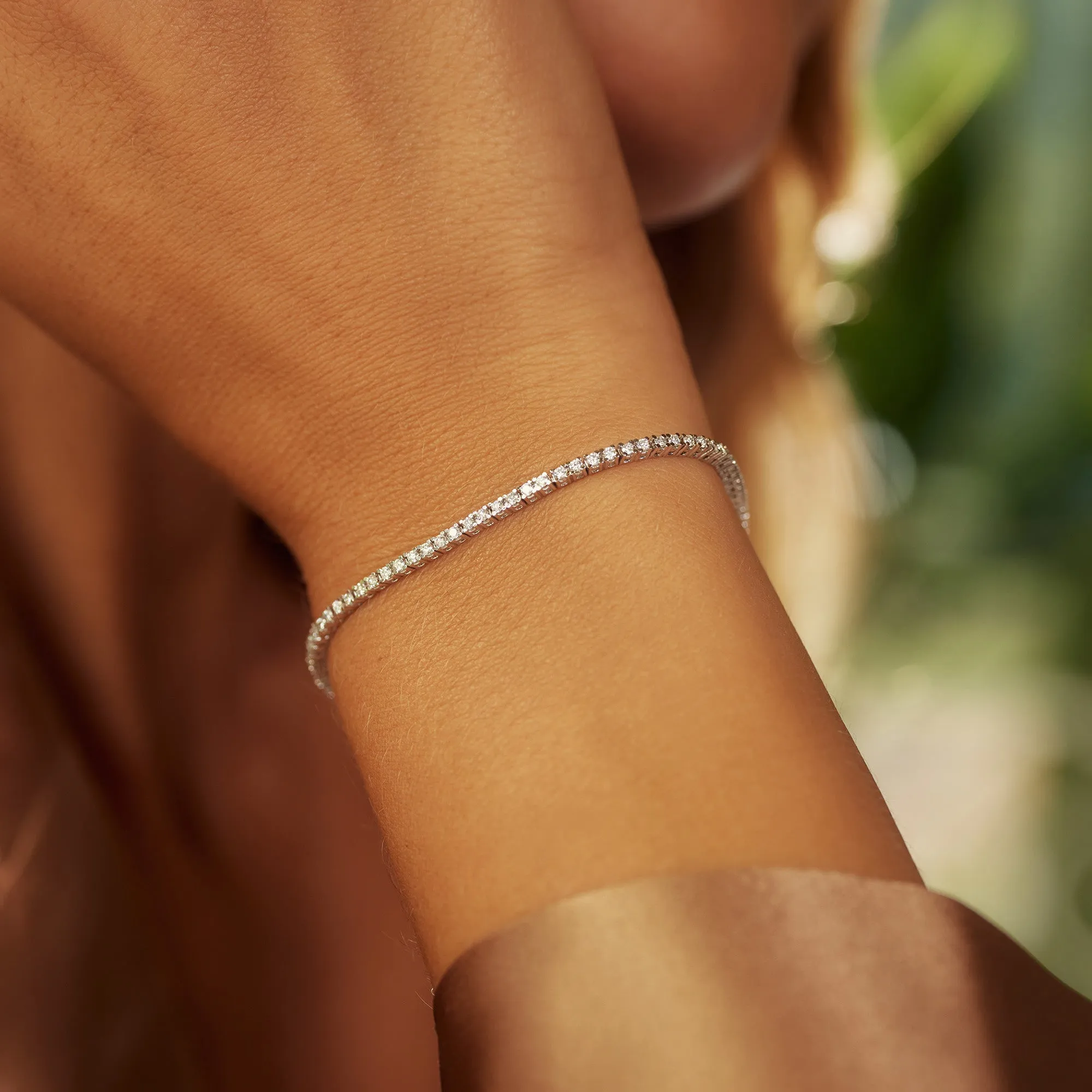 De la Paix Madeline 14 karat white gold tennis bracelet with diamond 1.08 carat