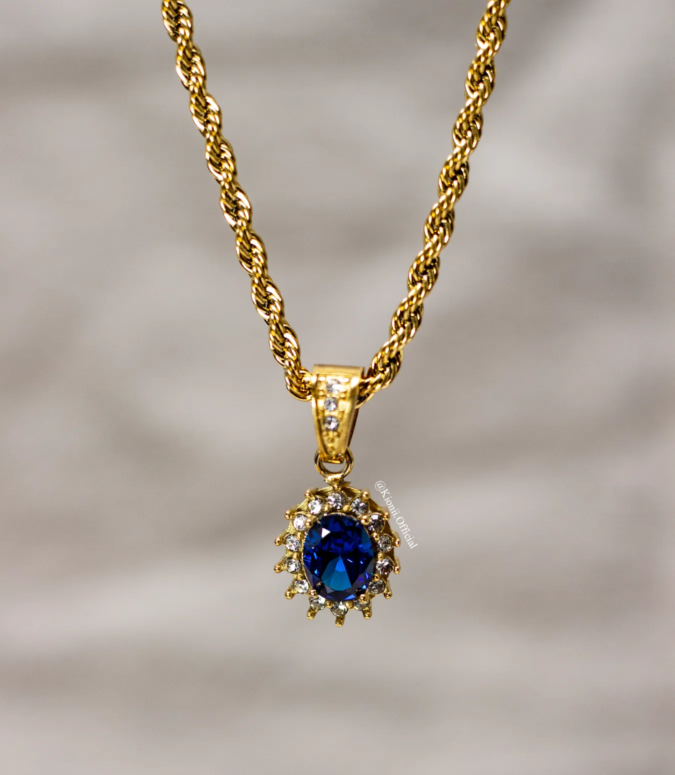 Deep Blue Gemstone Pendant - Gold