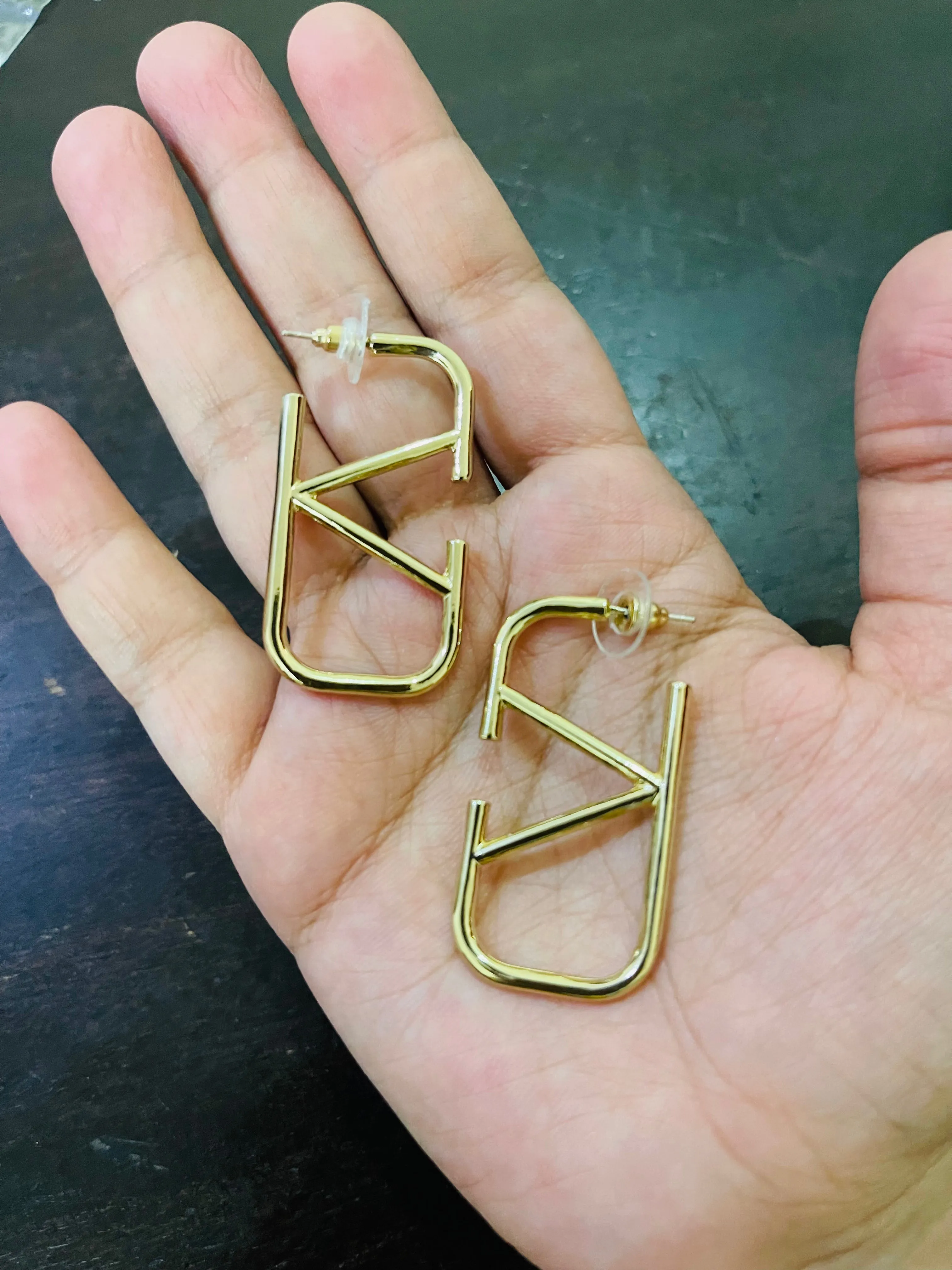 Earrings Women's Luxury Gold Earrings Personality Design Sense Simple Earrings X4565919