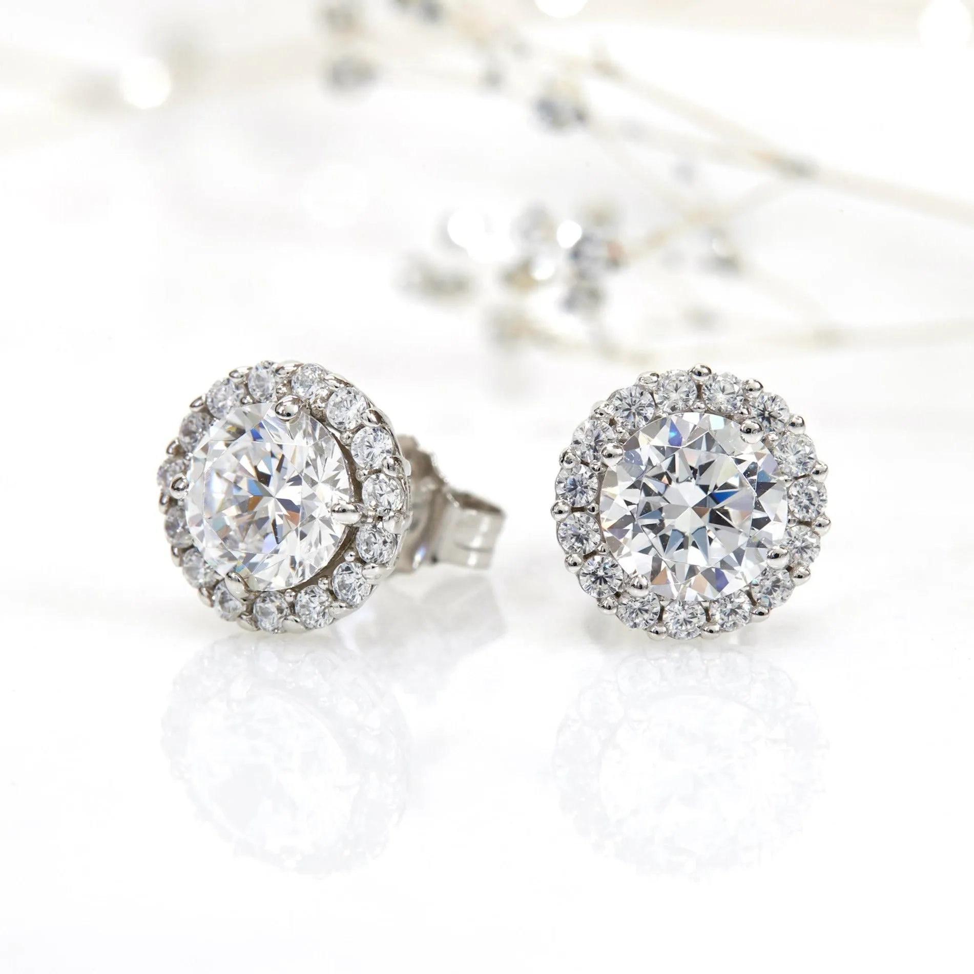 Elegant Halo 2.5 CTW Studs