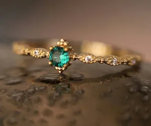 Emerald Green Ring, S925 Silver   Dainty Pendant | Vintage Inspired