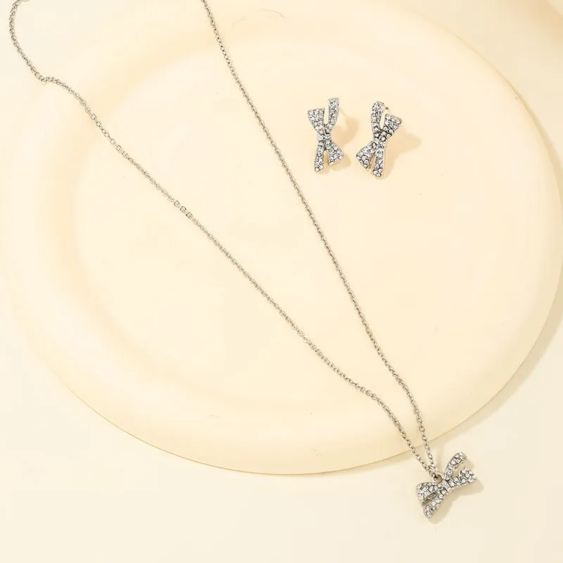 Exquisite Metal Bow Jewelry Set with Elegant Earrings and Necklace - Vienna Verve Collection