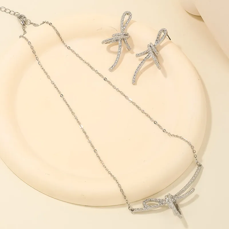 Exquisite Metal Bow Jewelry Set with Elegant Earrings and Necklace - Vienna Verve Collection