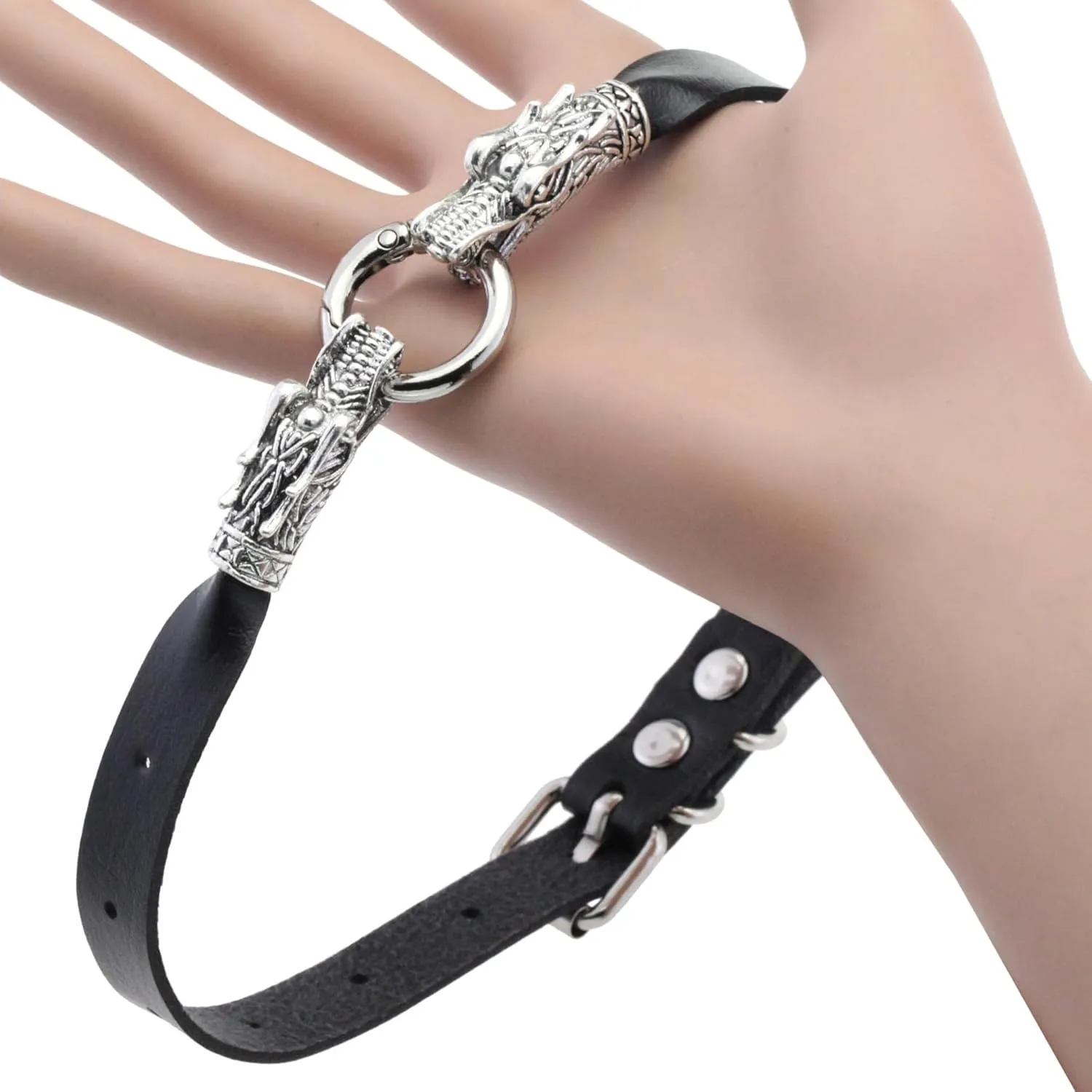 eYLun Women Leather Choker Necklaces Punk Collar Choker Vintage Goth Choker Necklace