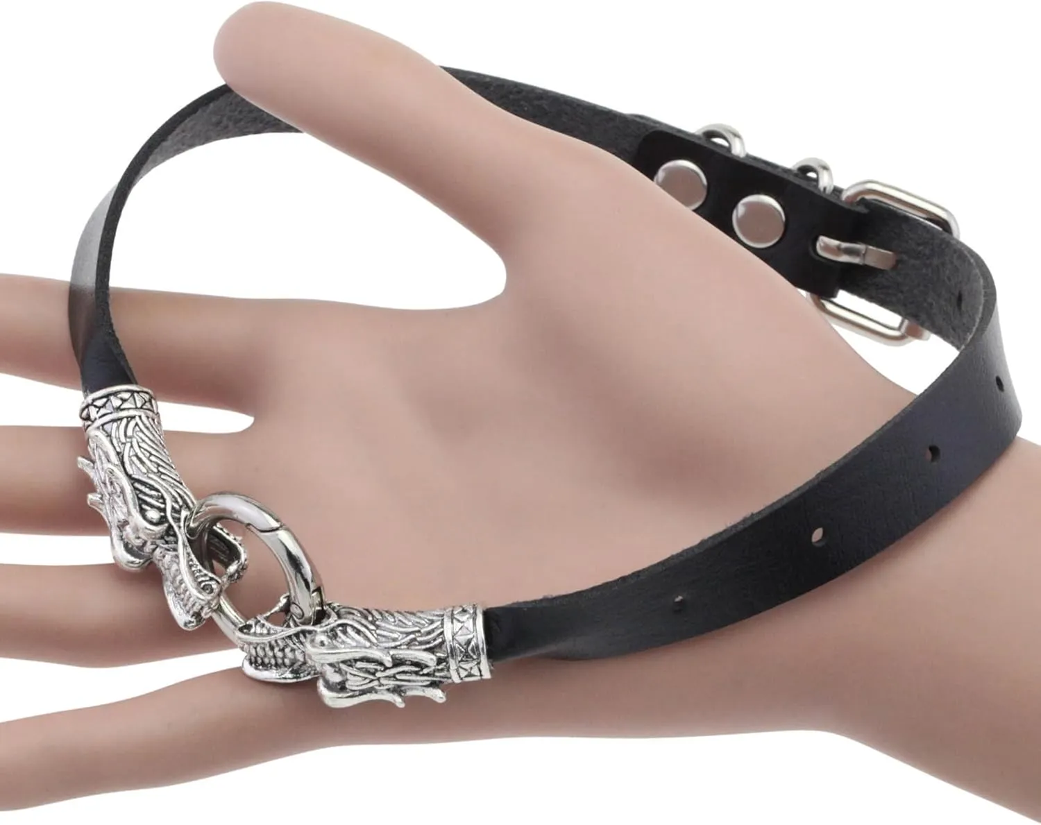 eYLun Women Leather Choker Necklaces Punk Collar Choker Vintage Goth Choker Necklace