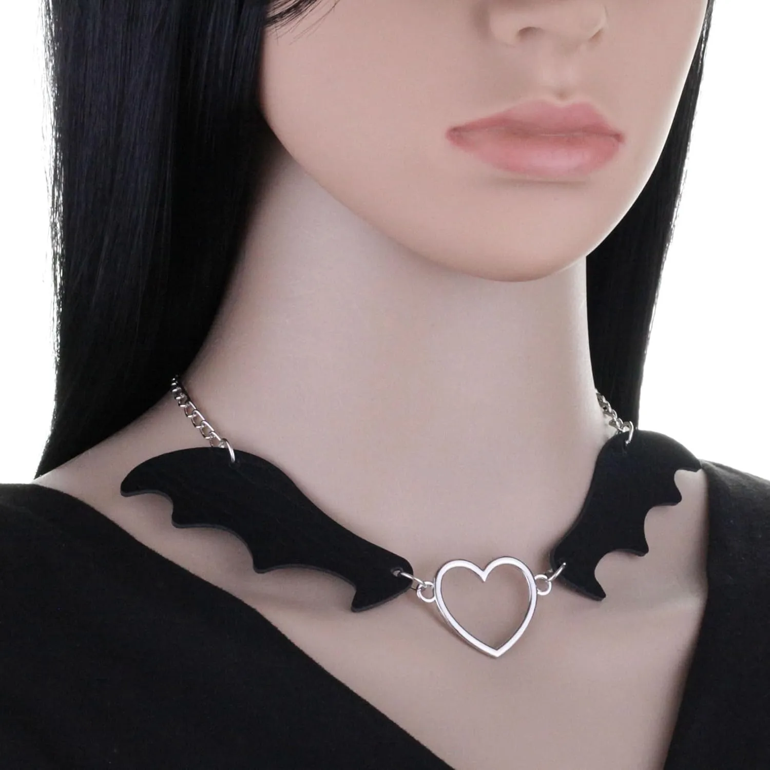 eYLun Women Leather Heart Choker Collar Necklaces Punk Collar Choker Goth Chain Choker Necklace