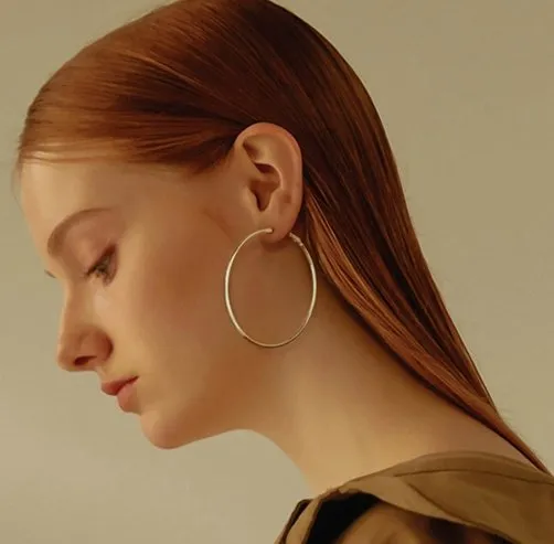 Fashionable Multi Size Minimalist Hoop Earrings
