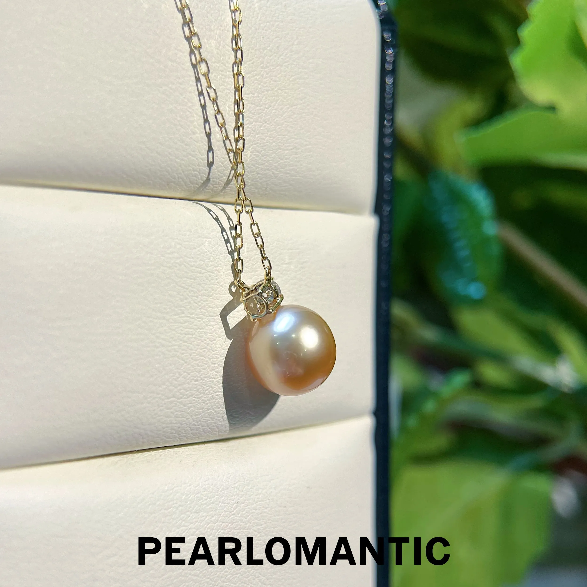 [Fine Jewelry] 18k Gold South Sea Pearl & Diamond Pendants w/ 18k Gold Chain