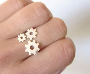 Gears in Hand Ring