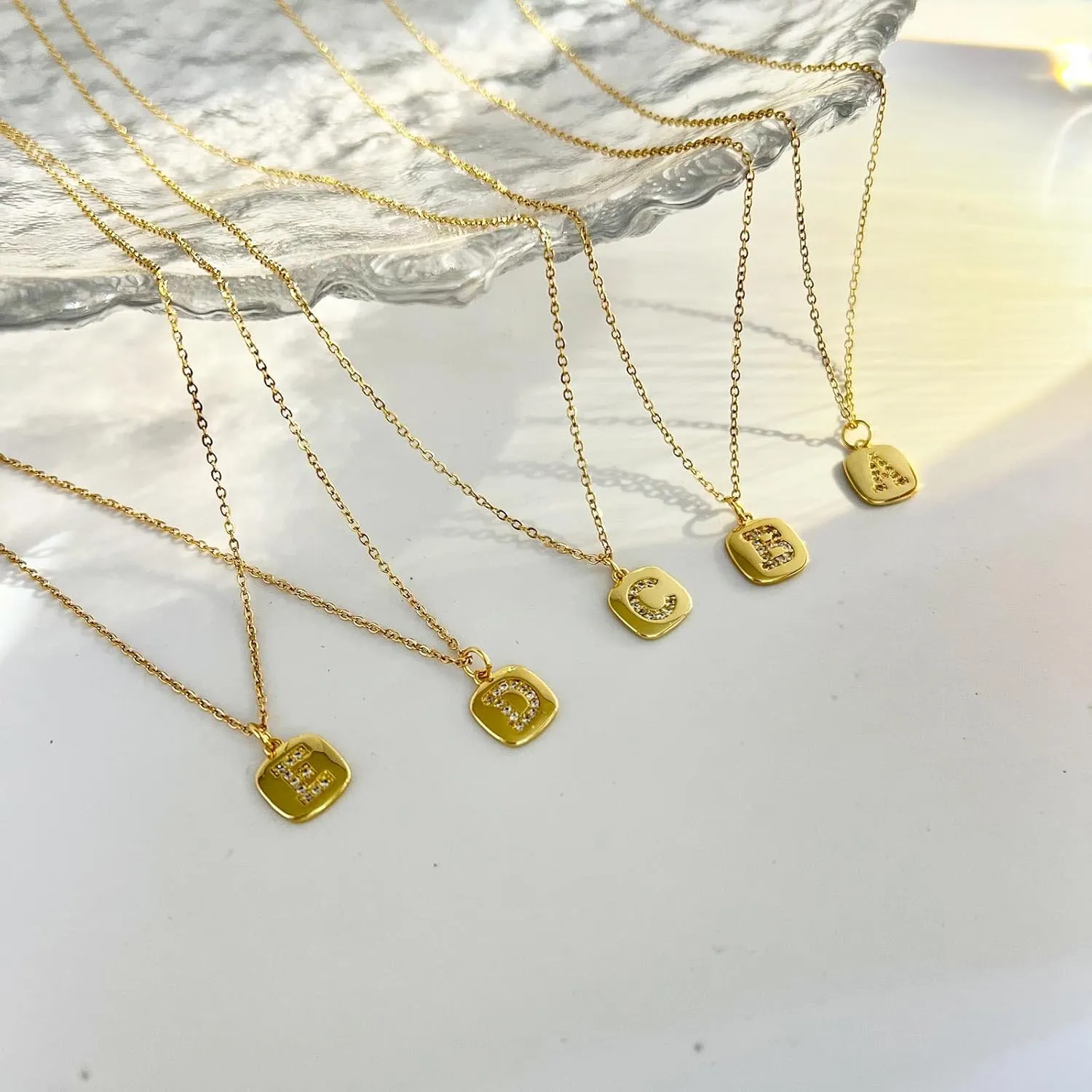Gold Initial Necklaces for Women, Dainty Gold Plated Initial Pendant Necklace Tiny A-Z Letter Short Necklace Trendy Cute Jewelry