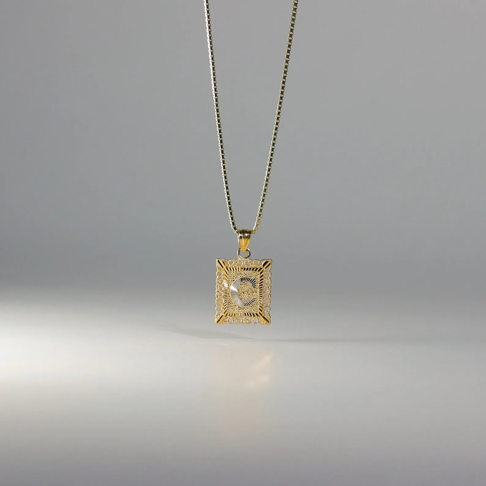 Gold Letter C Pendants | A-Z Gold Pendants