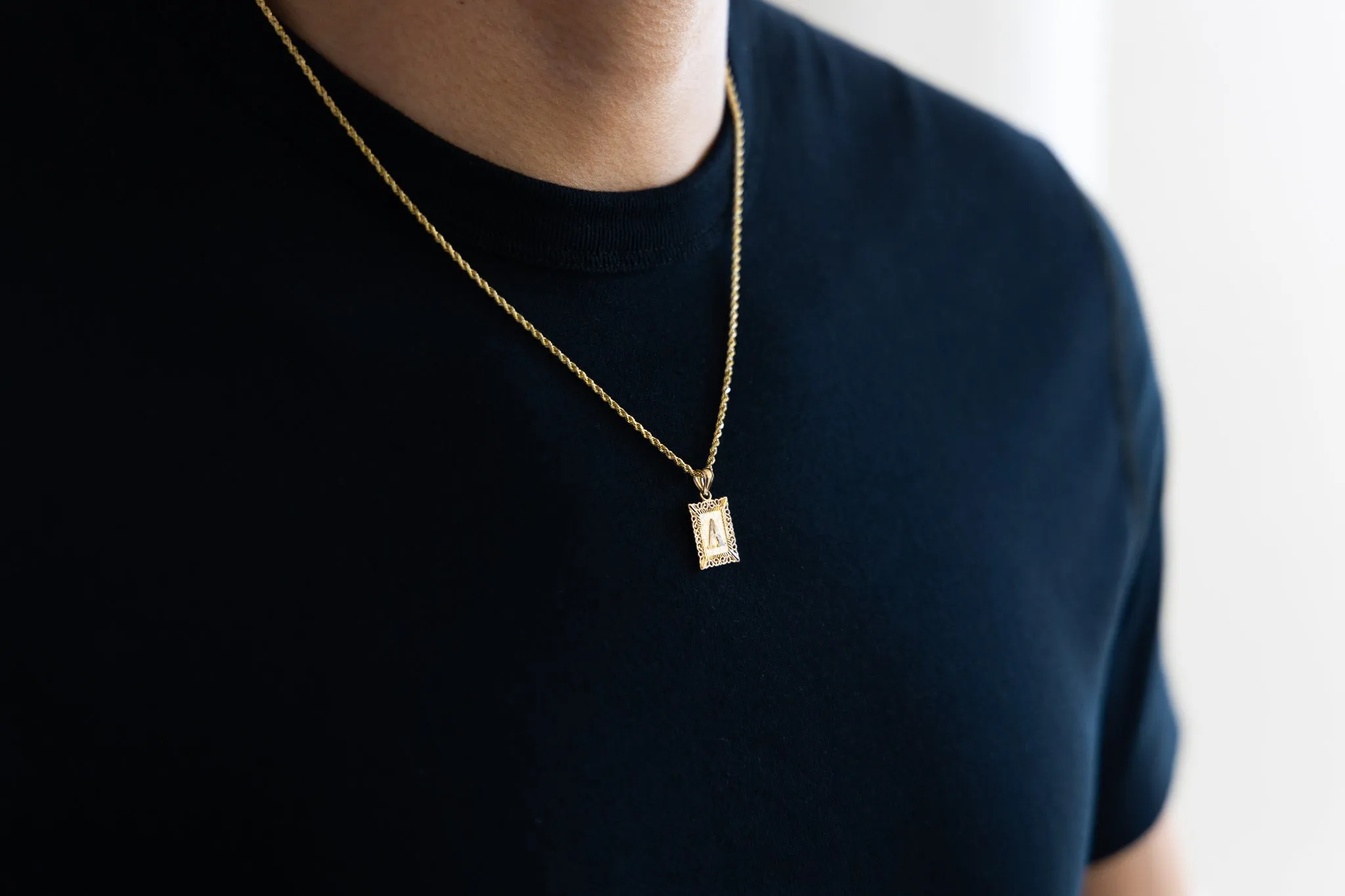 Gold Letter I Pendants | A-Z Gold Pendants