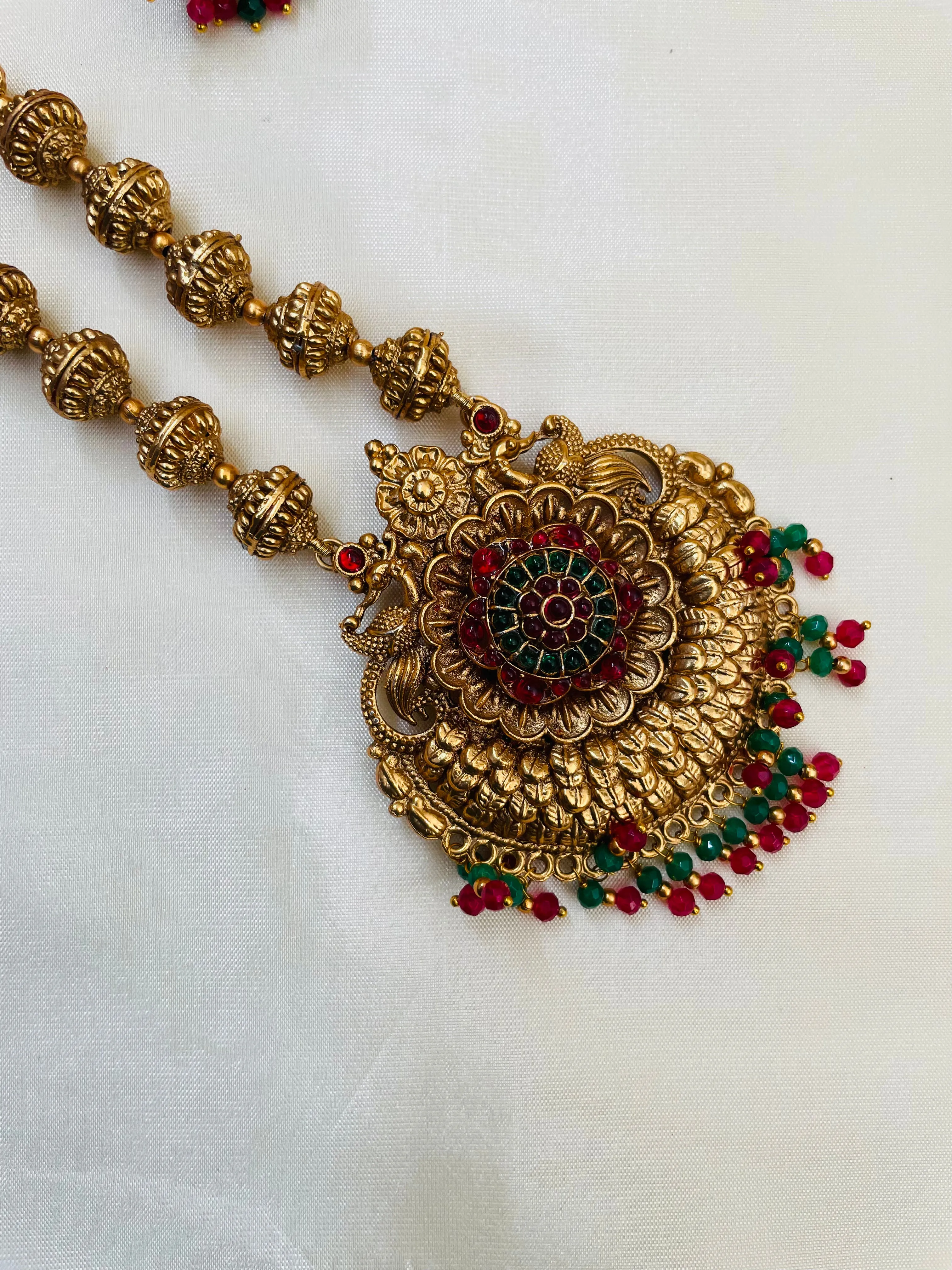 Golden Mani pendent