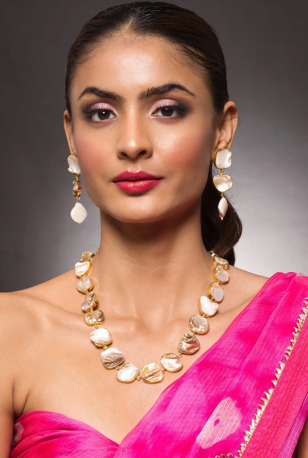 Hailey Baroque Pearl Necklace Set with Earrings