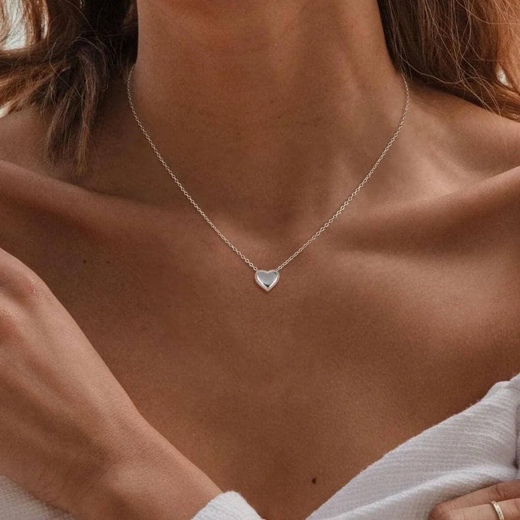 Heart Necklaces for Women, Dainty 14k Gold Necklace Silver Heart Necklace Simple Choker Necklaces for Women Trendy Jewelry Cute Christmas Gifts