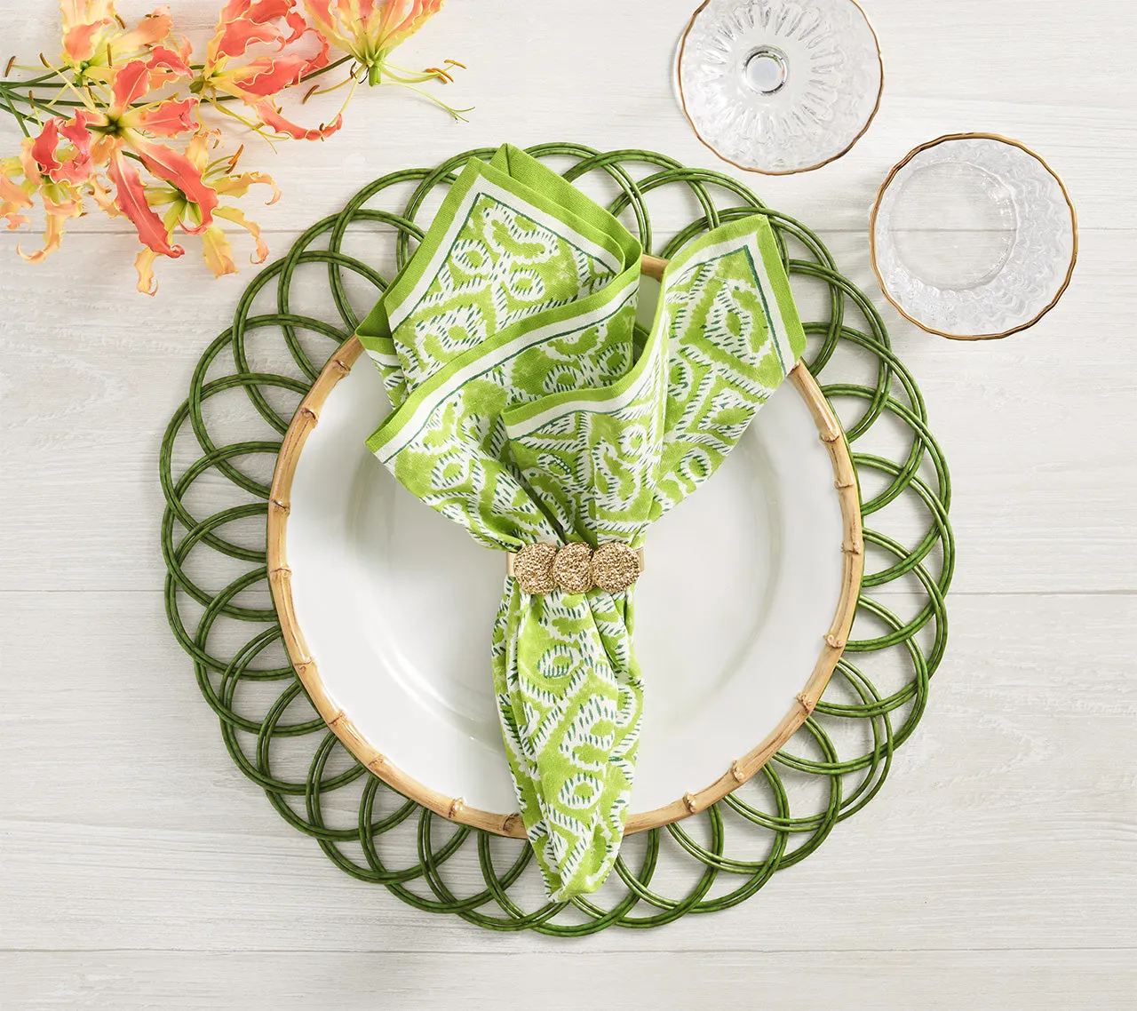 Icons Napkin Ring in Gold