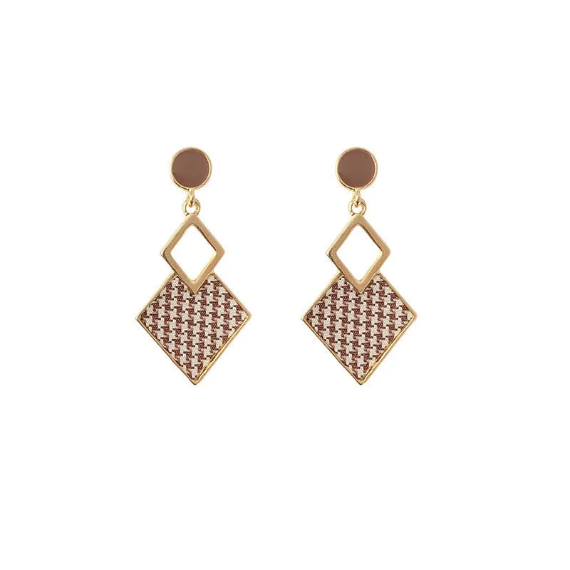 Korean  Simple Houndstooth Square Clip on Earrings