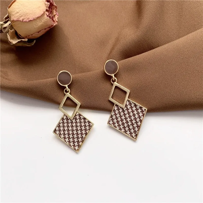 Korean  Simple Houndstooth Square Clip on Earrings