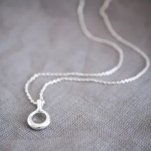 Lea Sterling Silver Circle Pendant Necklace
