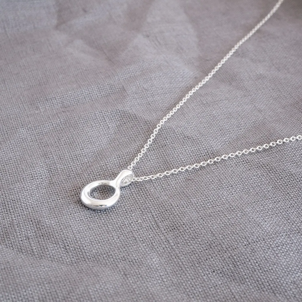 Lea Sterling Silver Circle Pendant Necklace