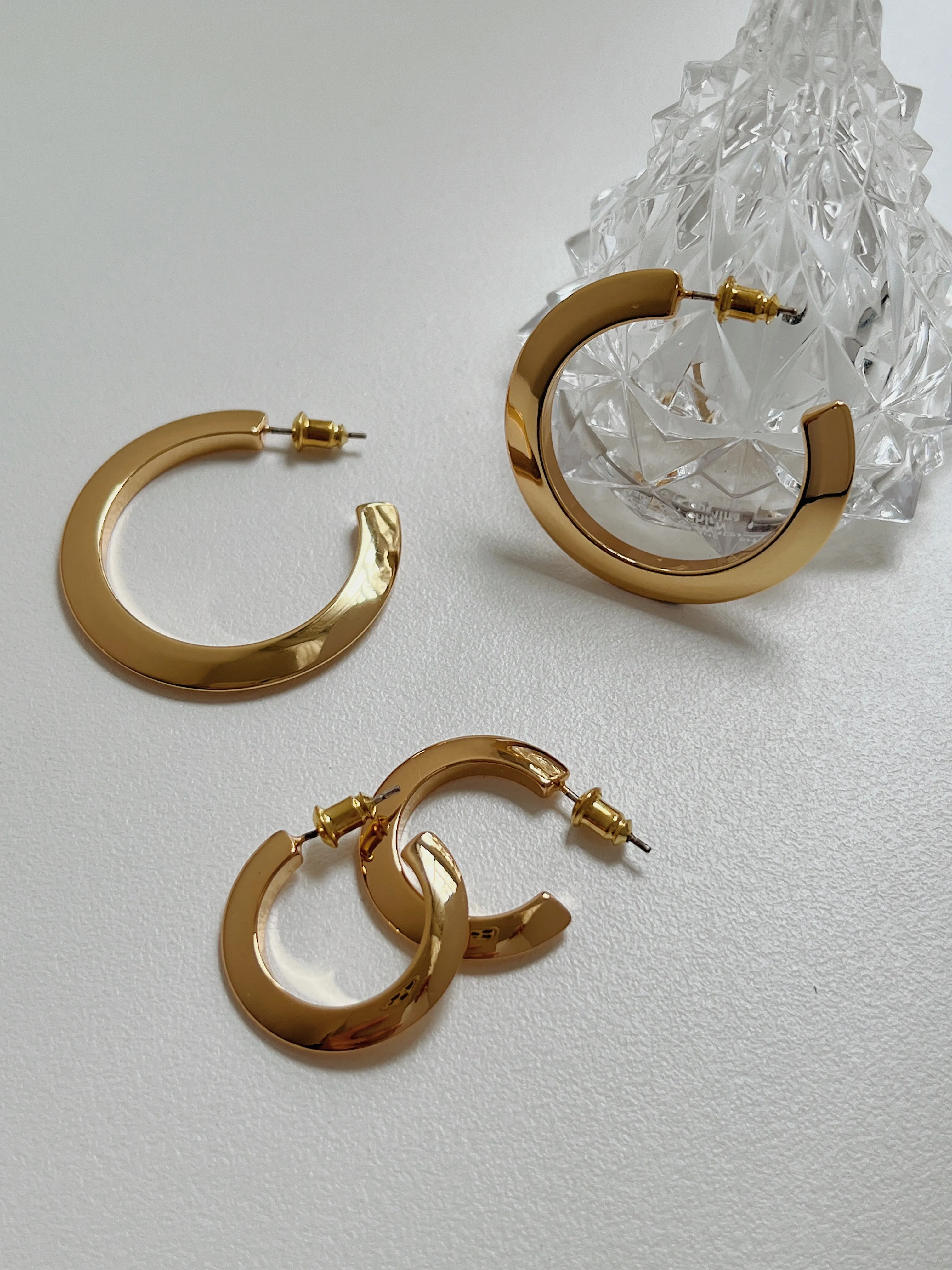 Lena Minimal Flat Hoop Earrings