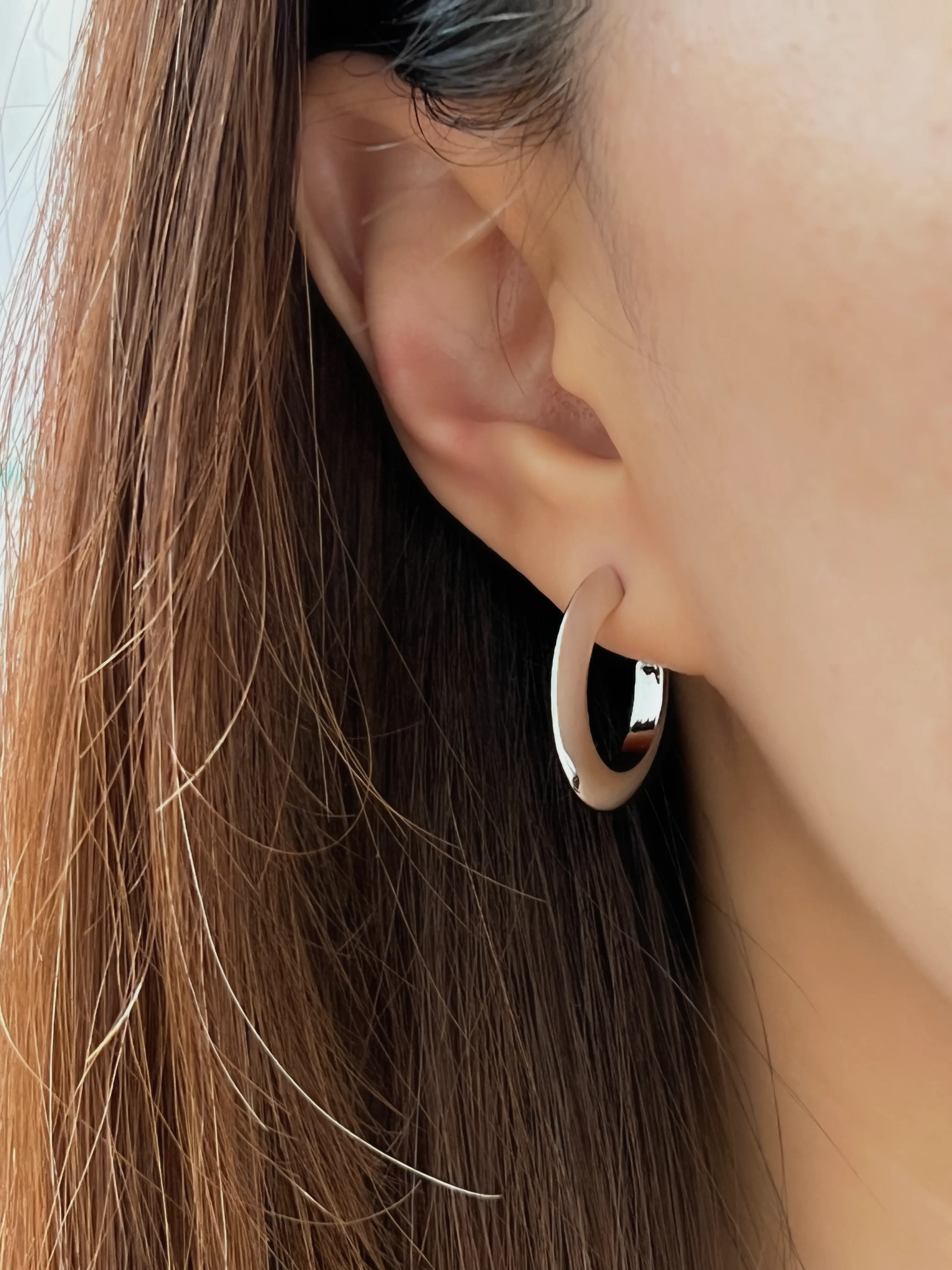 Lena Minimal Flat Hoop Earrings