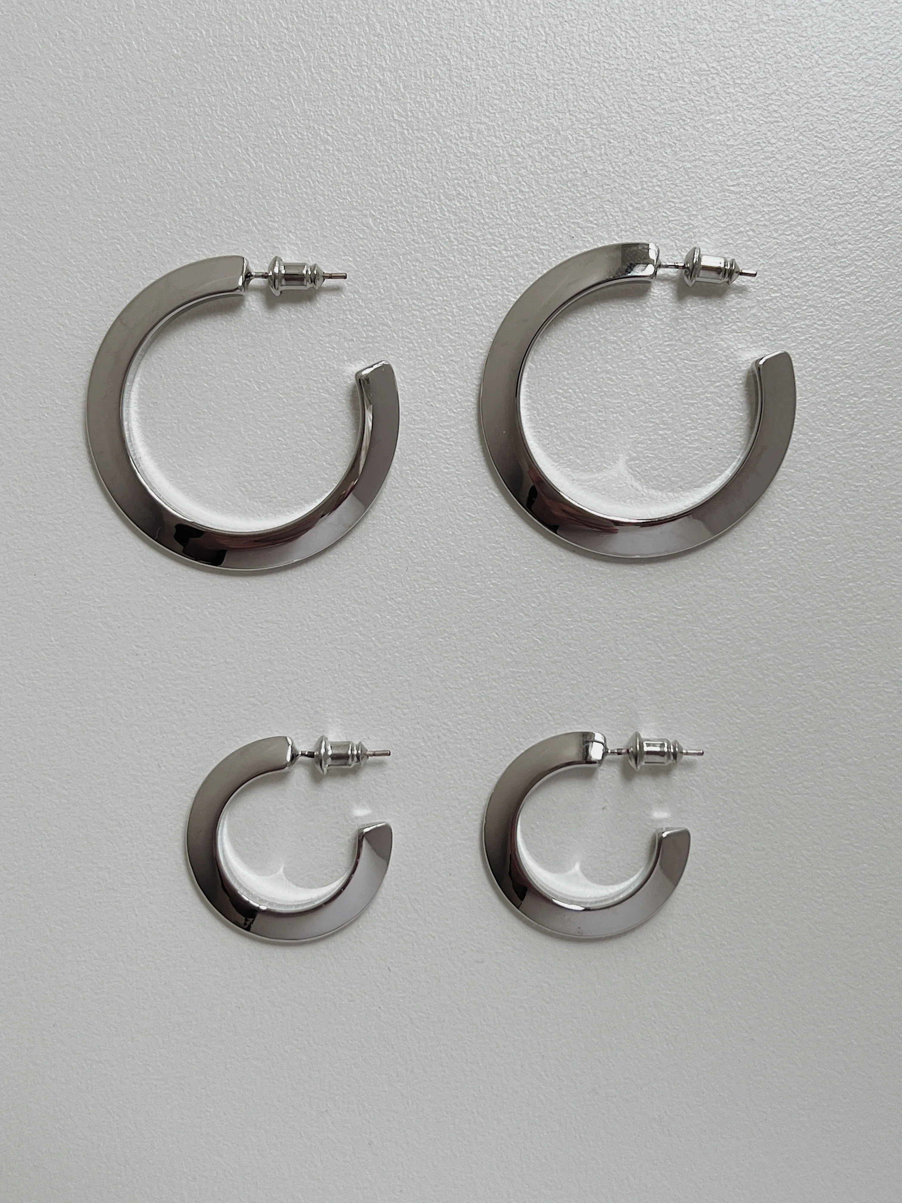 Lena Minimal Flat Hoop Earrings