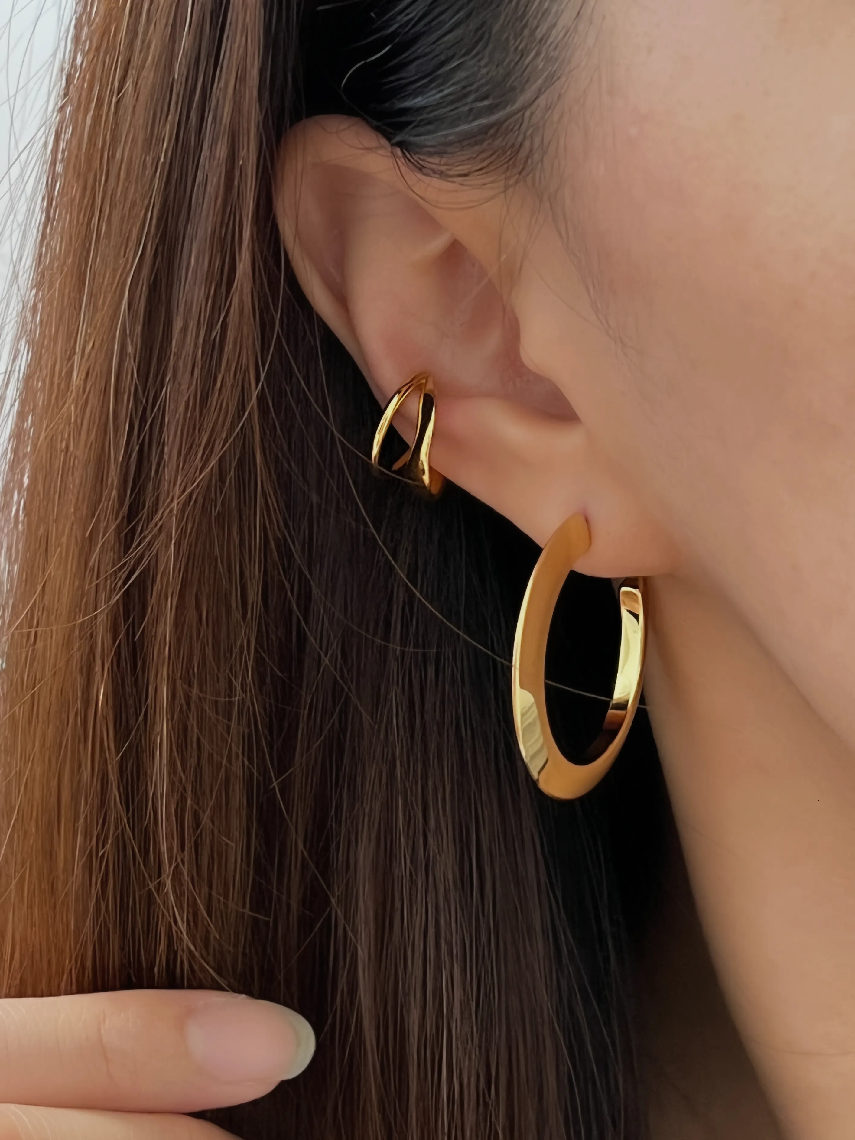 Lena Minimal Flat Hoop Earrings