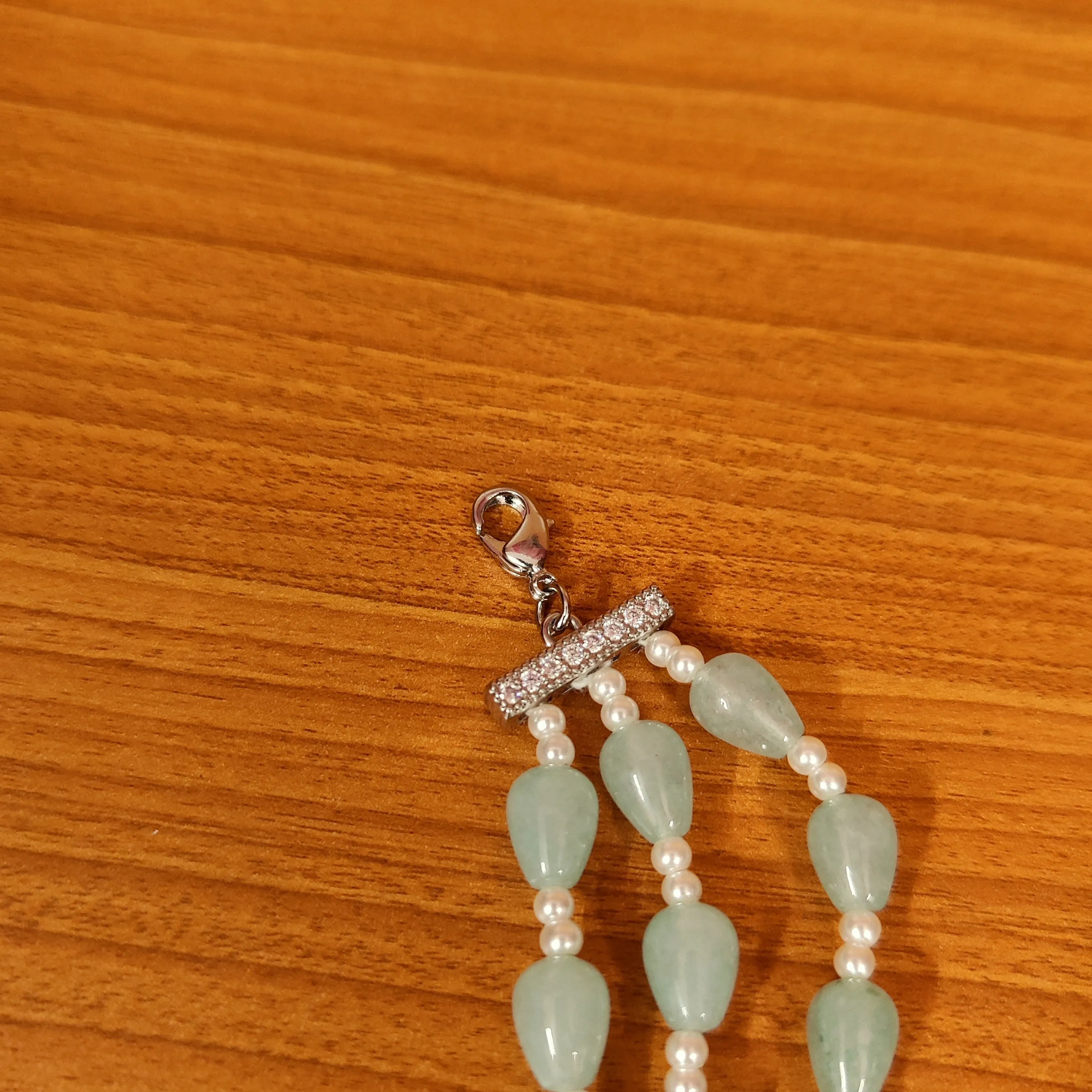 LIGHT TURQUOISE MONALISA BEADS 3 LAYERED CHOKER NECKLACE