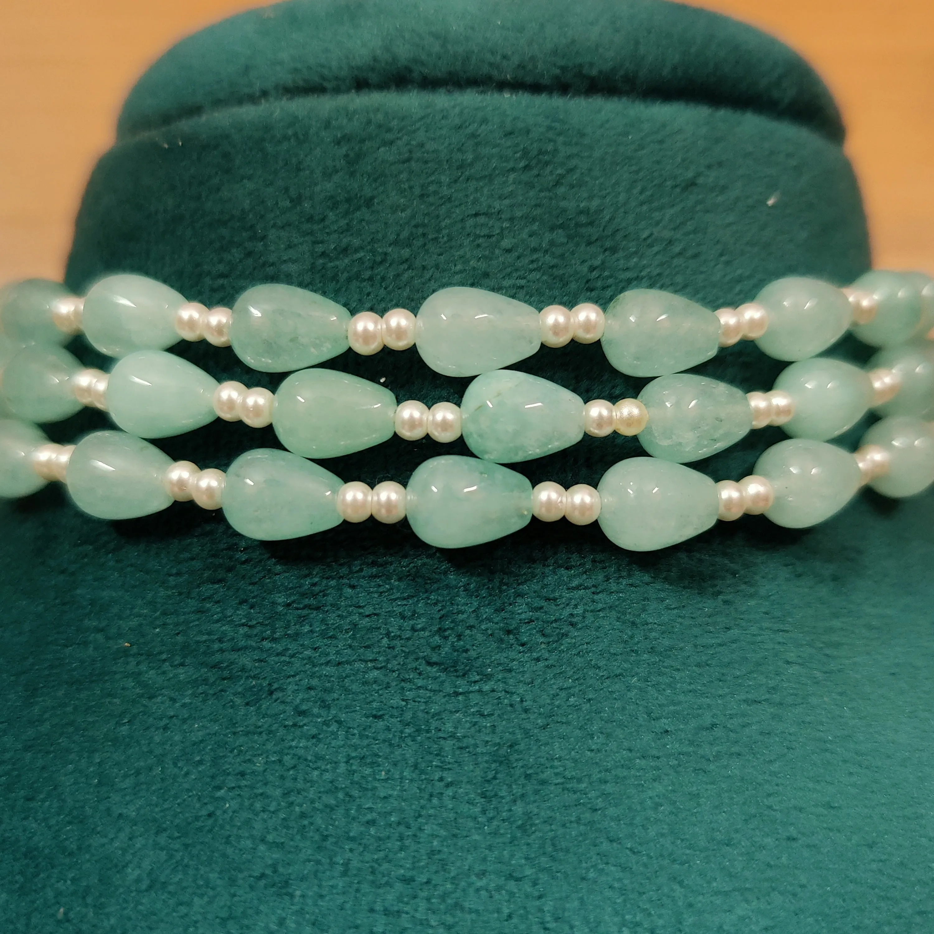 LIGHT TURQUOISE MONALISA BEADS 3 LAYERED CHOKER NECKLACE