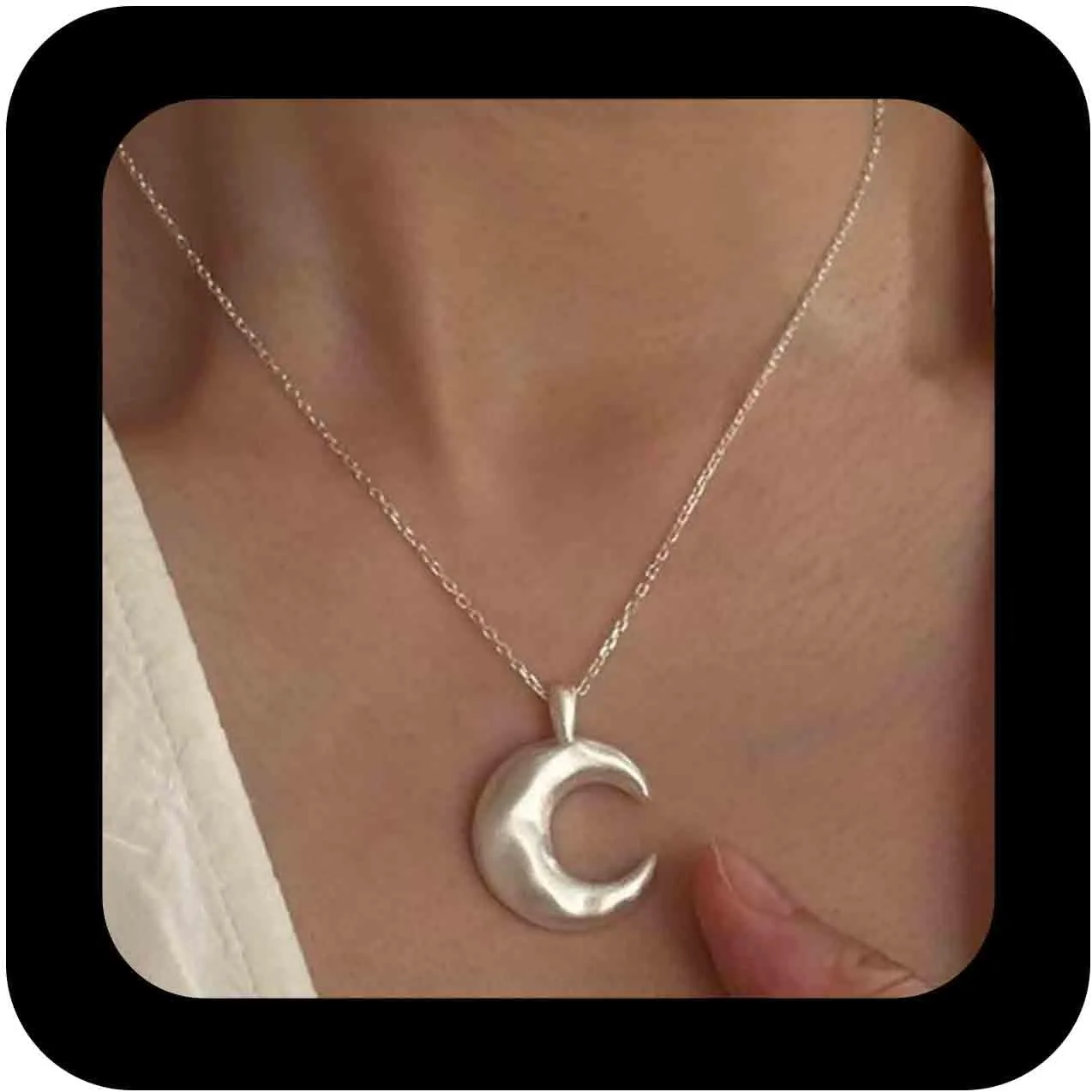 Minimalist Plated Silver Moon Pendant Necklace Crescent Choker Necklaces Half Moon Chain Necklace Boho Crescent Shaped Necklaces Chain Jewelry for Women