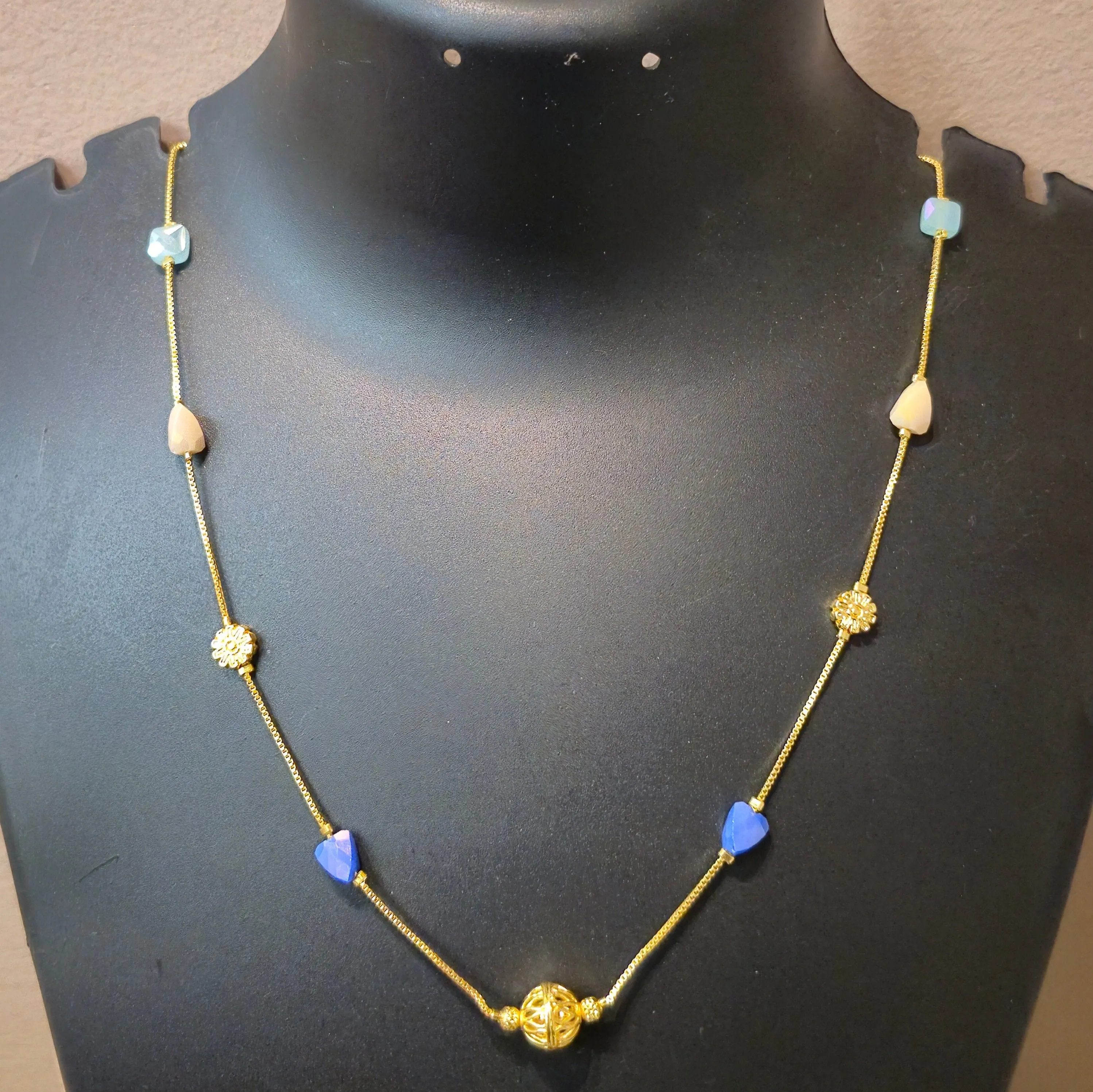 Necklace chain multicolor beads with gold embelished