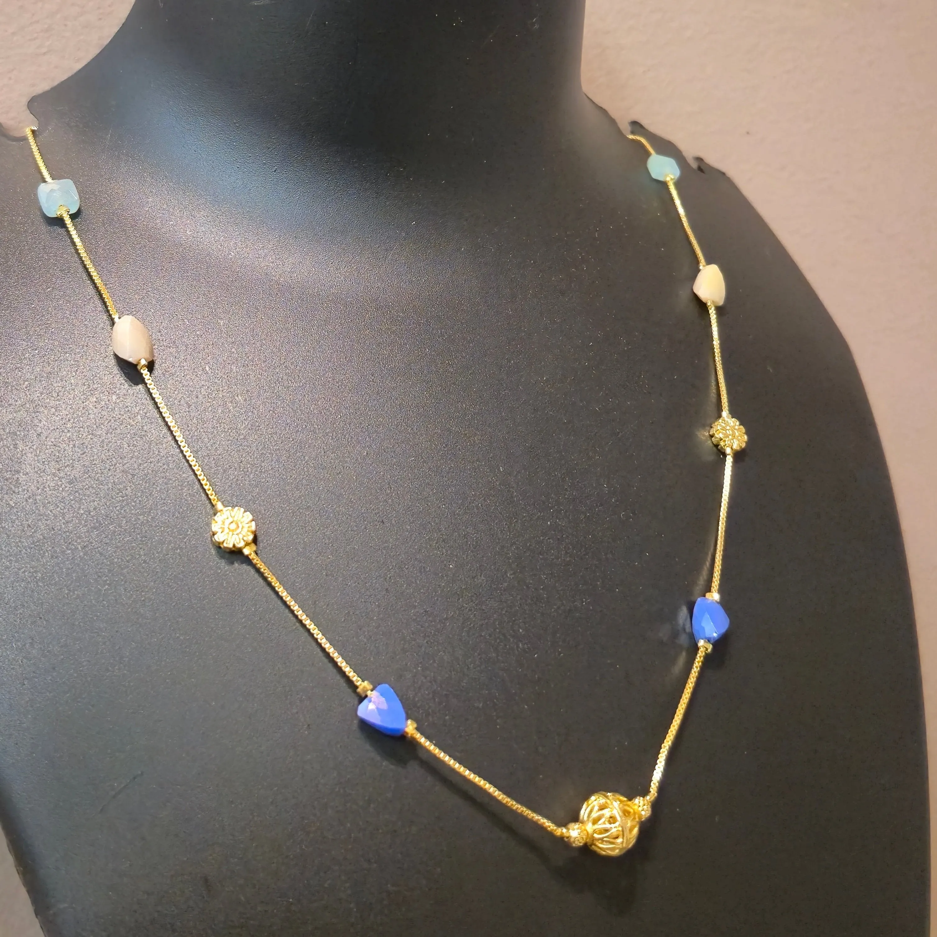 Necklace chain multicolor beads with gold embelished