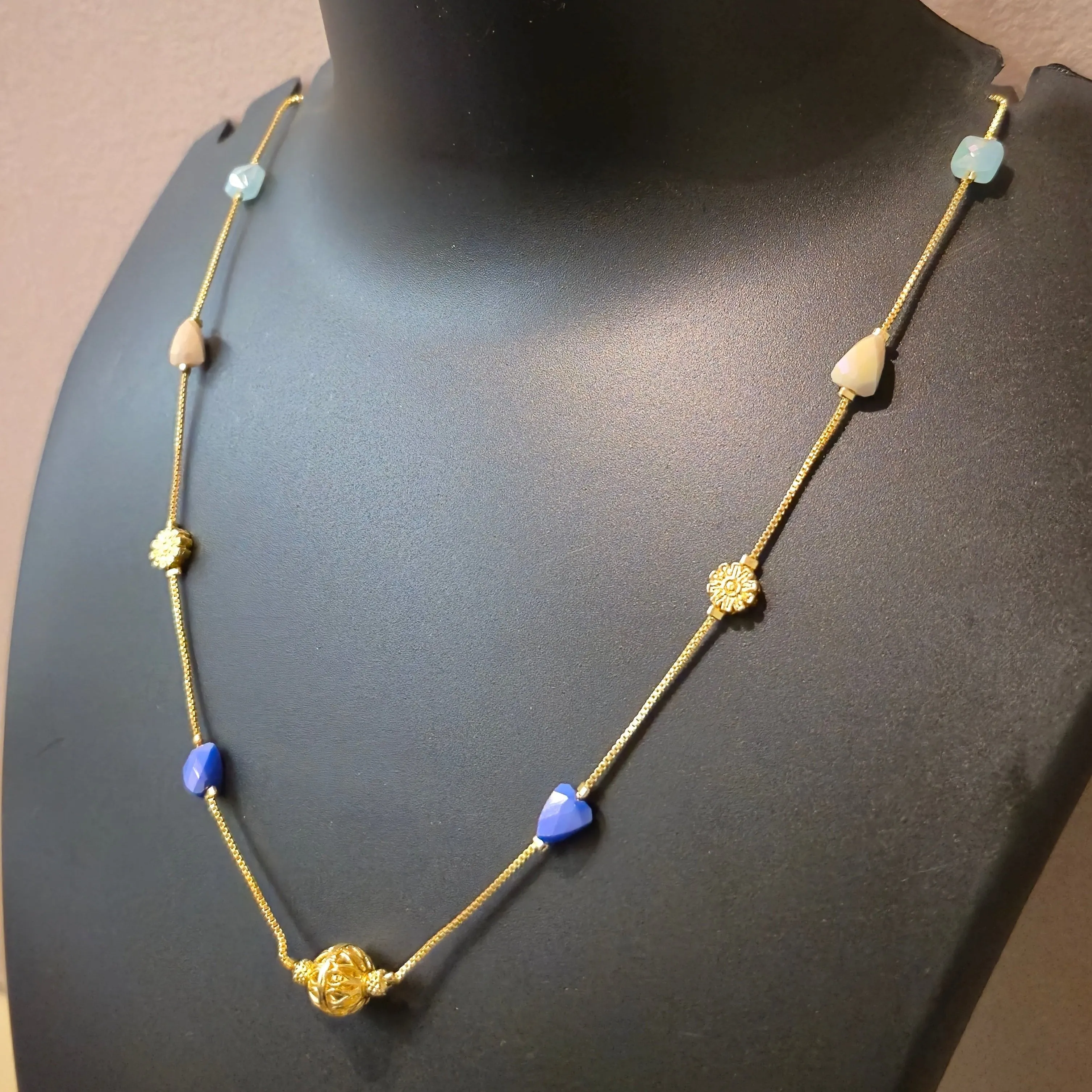 Necklace chain multicolor beads with gold embelished