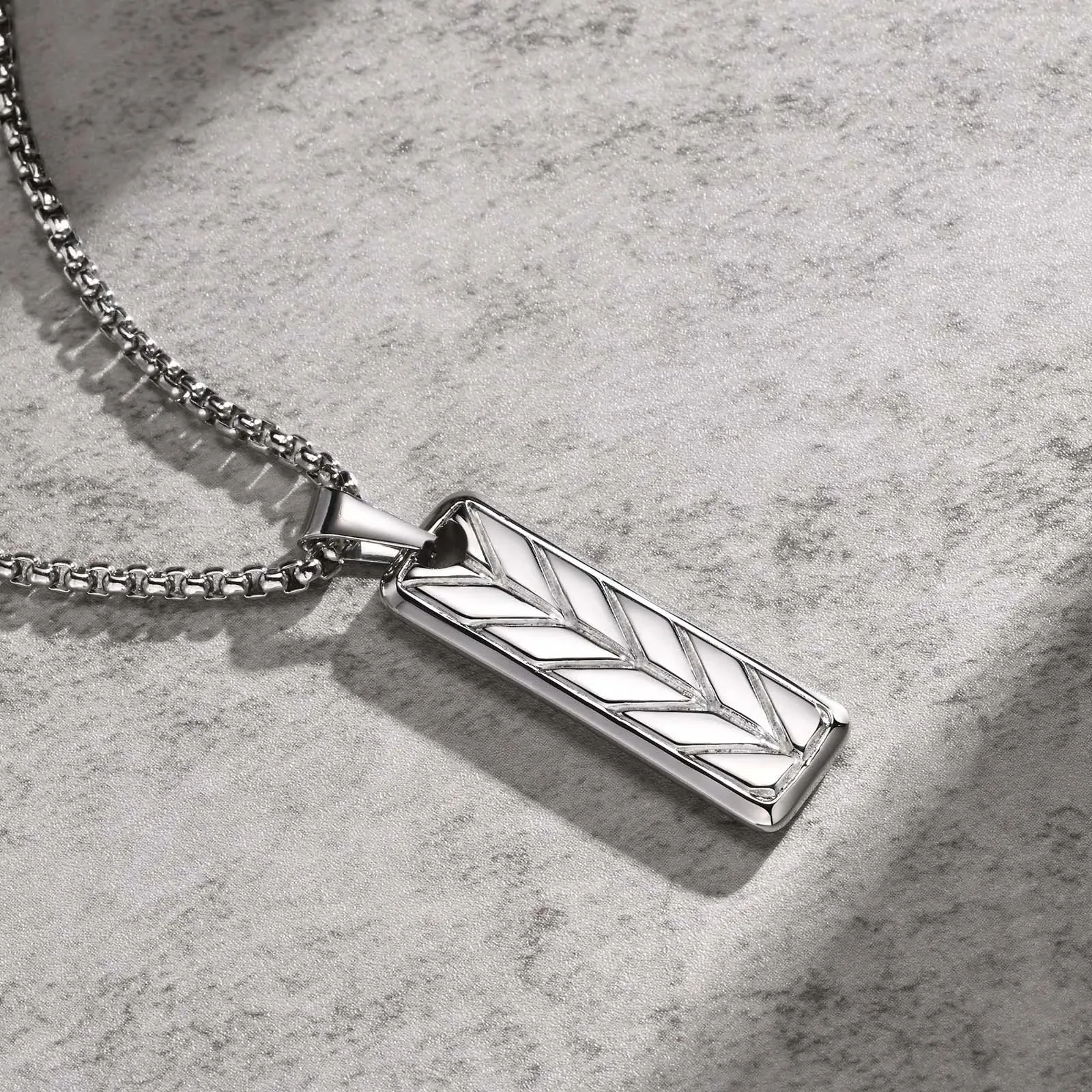 New Fashion Geometric Necklaces for Men